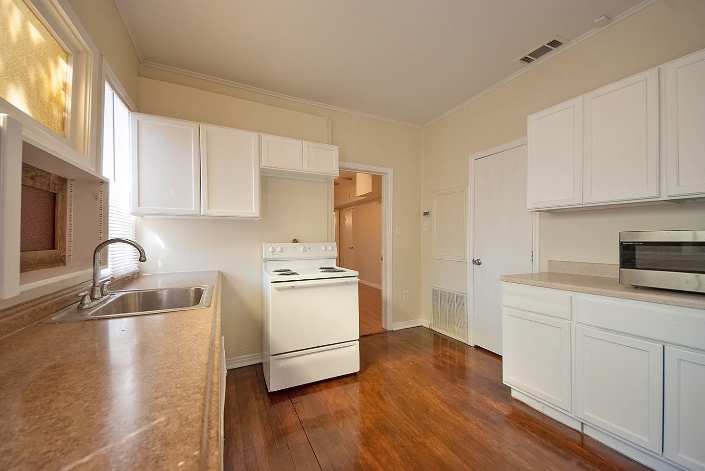 5405 Worth Street Dallas TX 75214