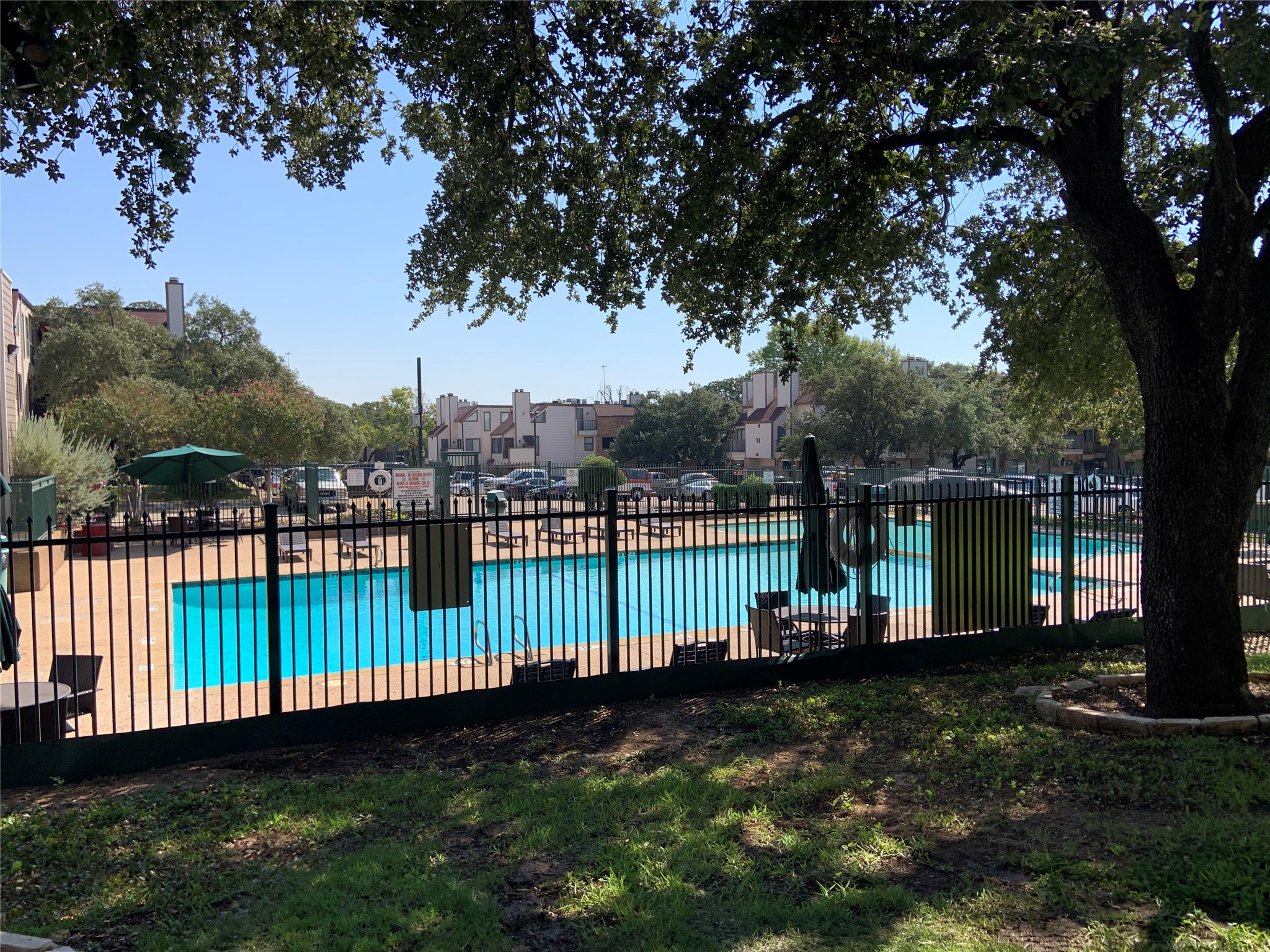 2300 Balsam Drive Arlington TX 76006