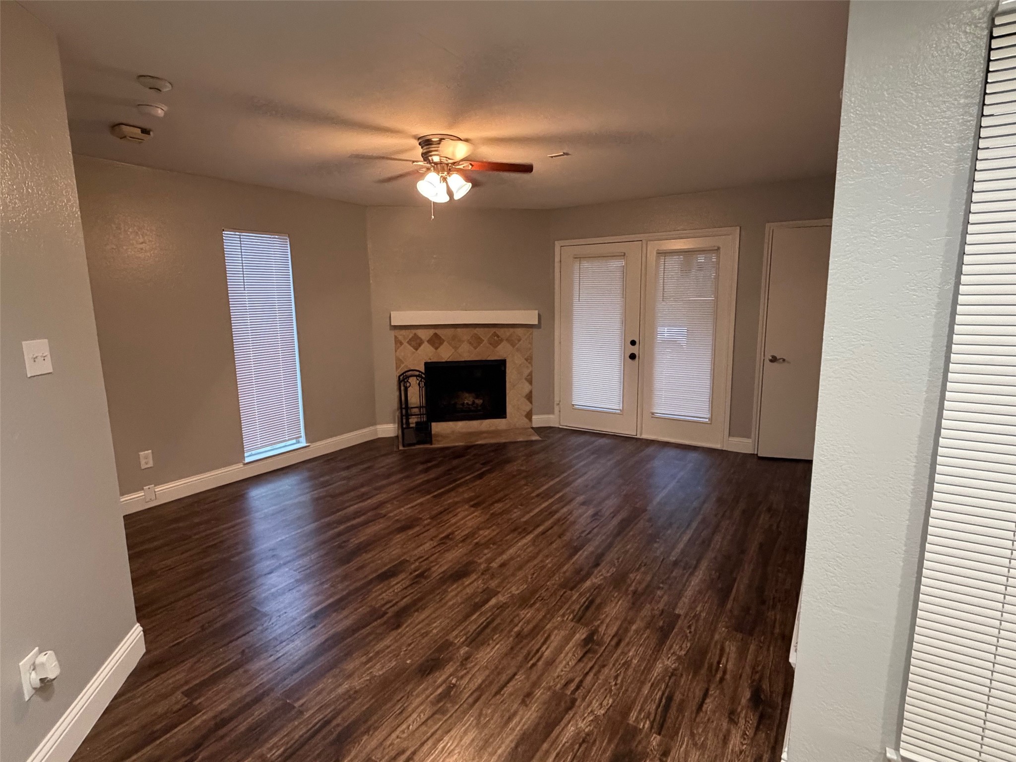 2300 Balsam Drive Arlington TX 76006