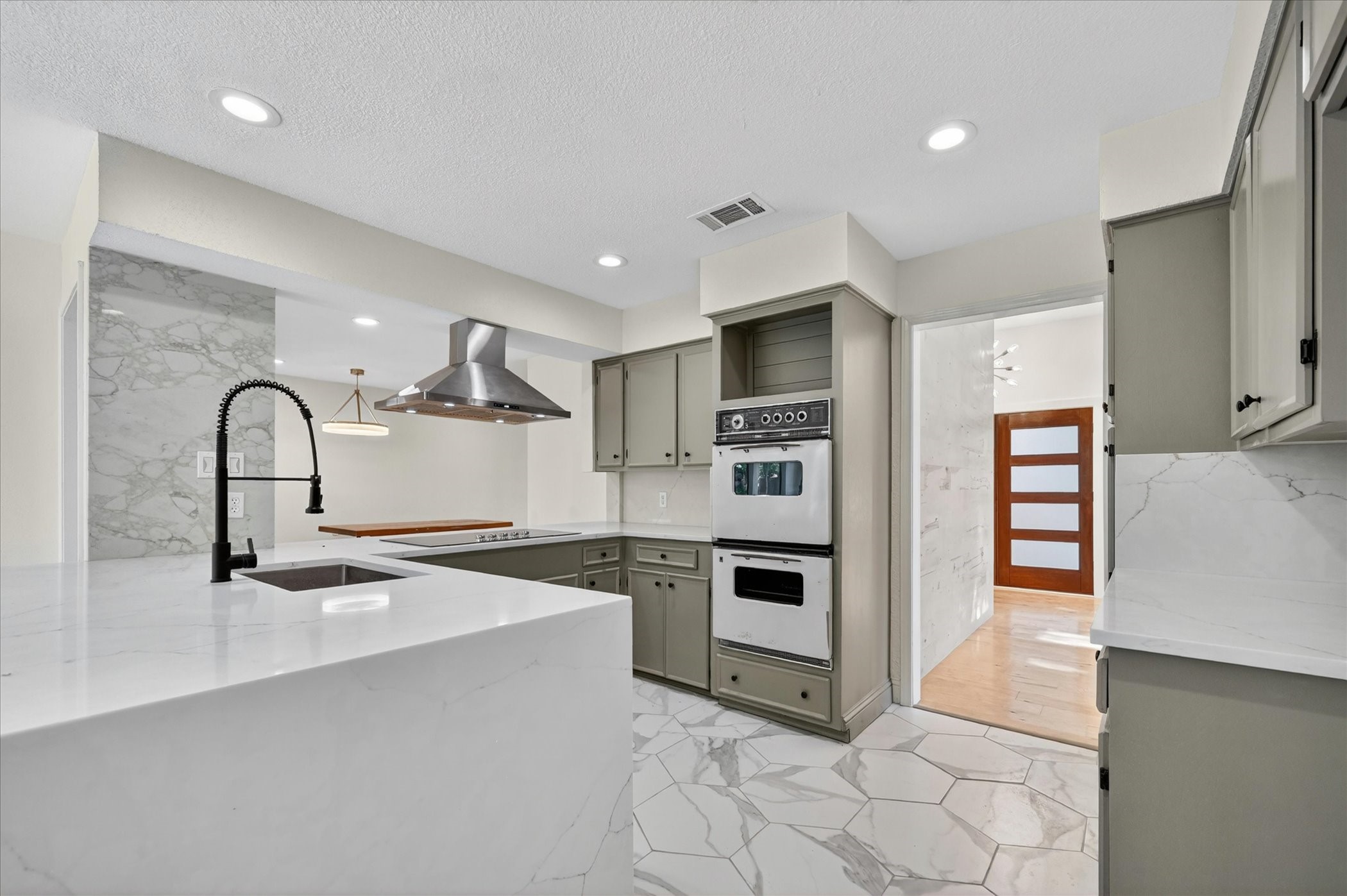 2013 Treehouse Lane Plano TX 75023