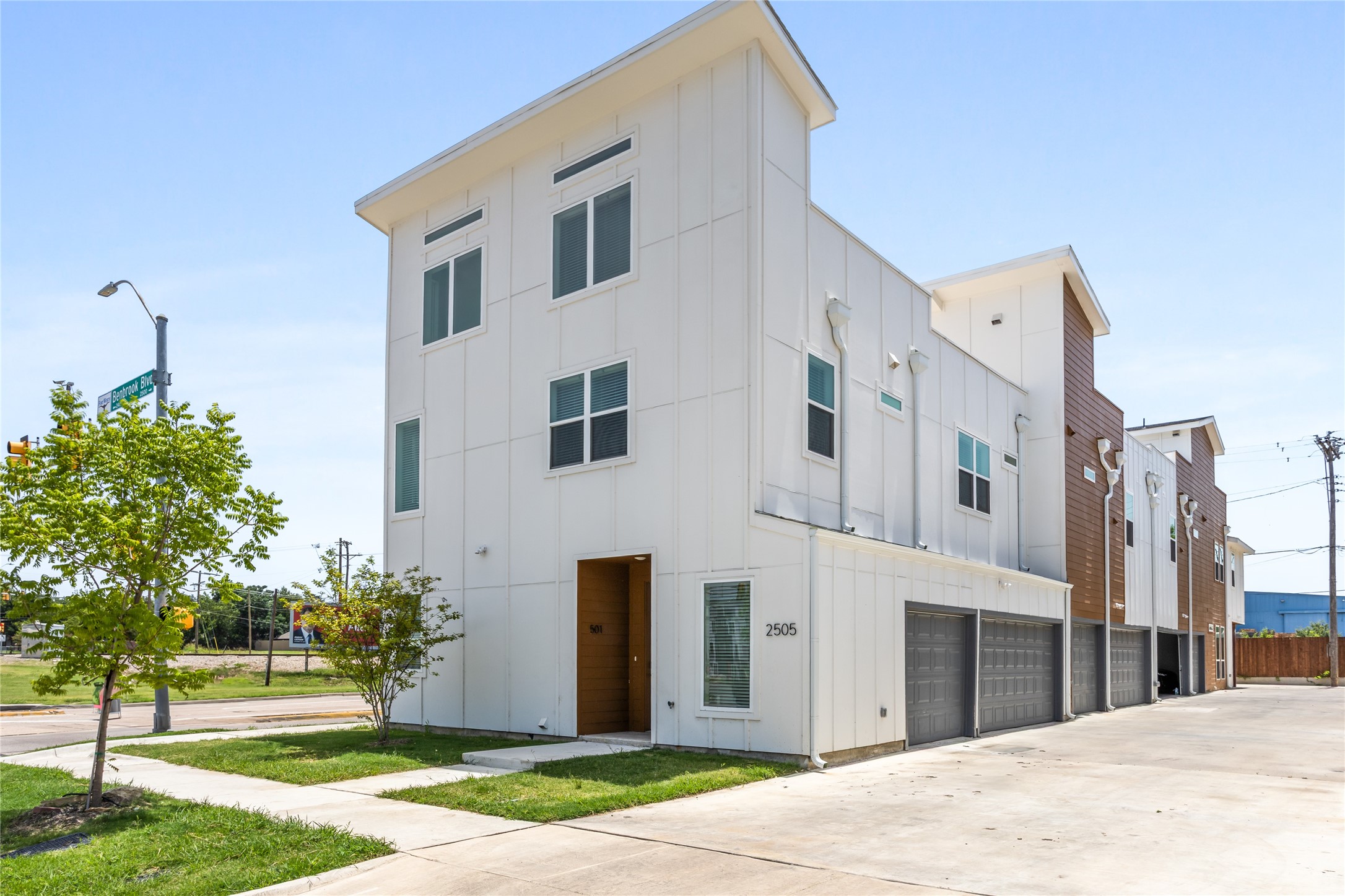 2505 Benbrook Boulevard Fort Worth TX 76109