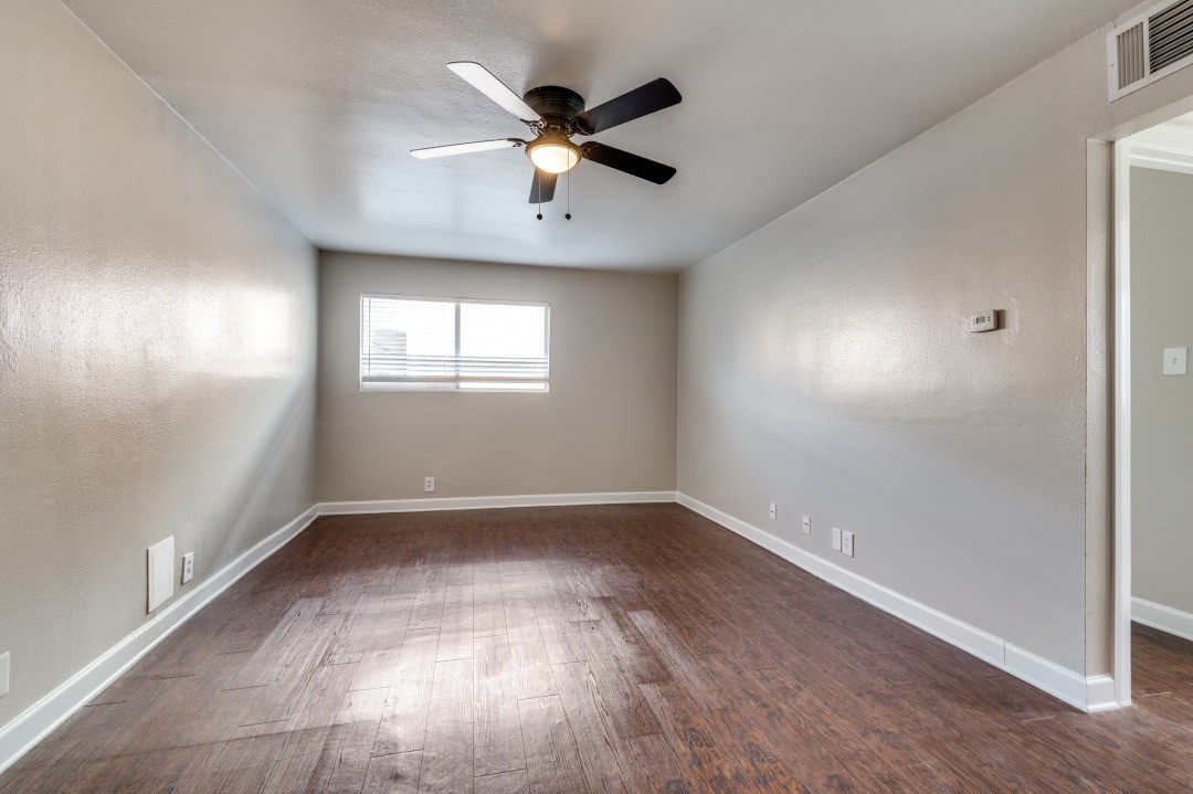 4915 Reiger Avenue Dallas TX 75214