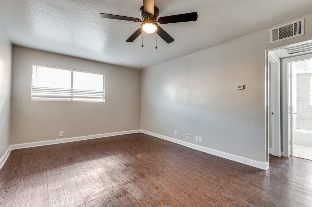 4915 Reiger Avenue Dallas TX 75214
