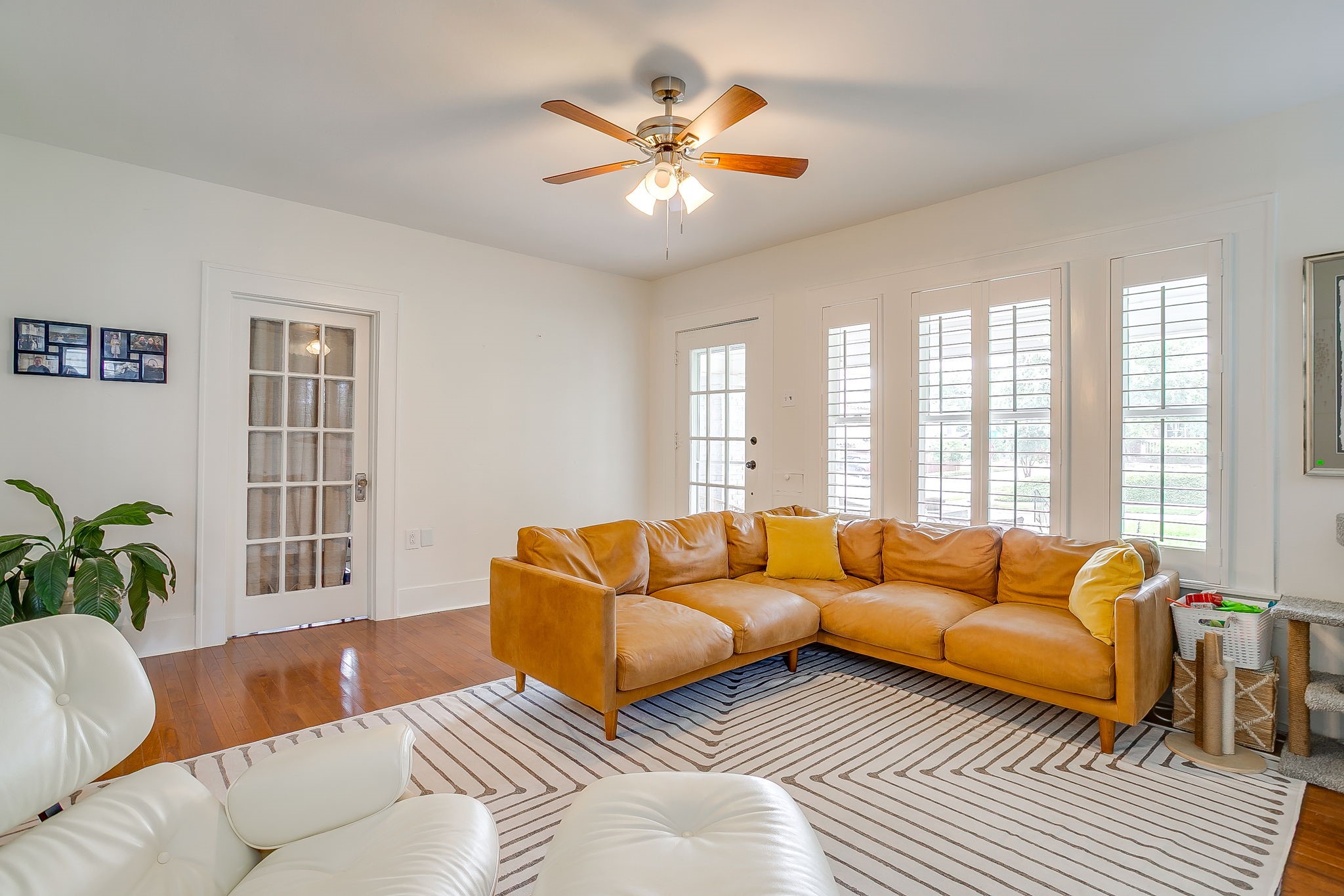 2200 W Magnolia Avenue Fort Worth TX 76110