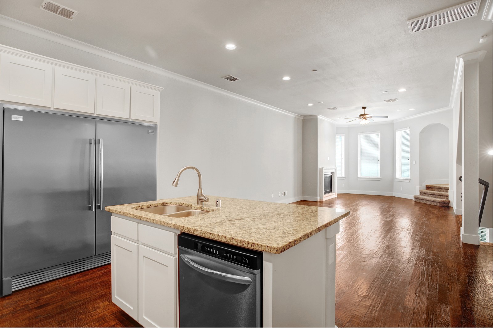 4111 Rawlins Street Dallas TX 75219