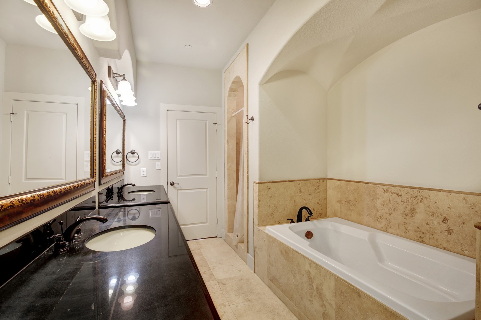 4111 Rawlins Street Dallas TX 75219