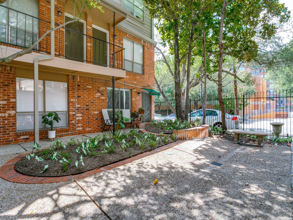 4525 Gilbert Avenue Dallas TX 75219