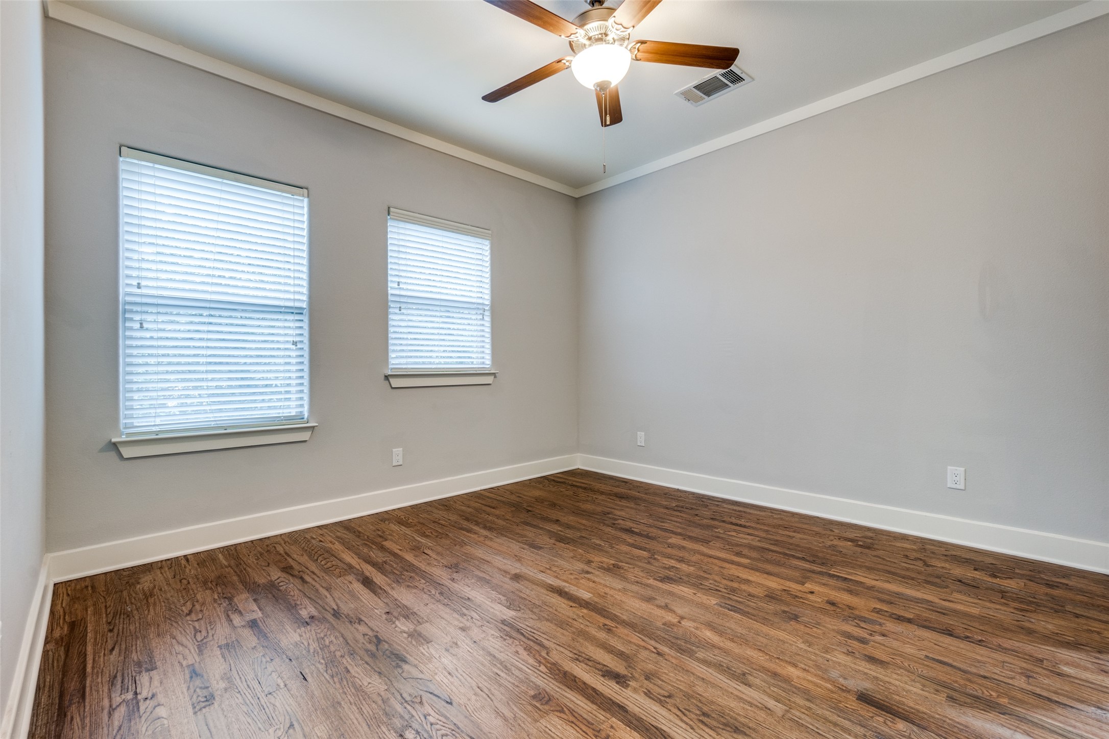 4323 Dickason Avenue Dallas TX 75219