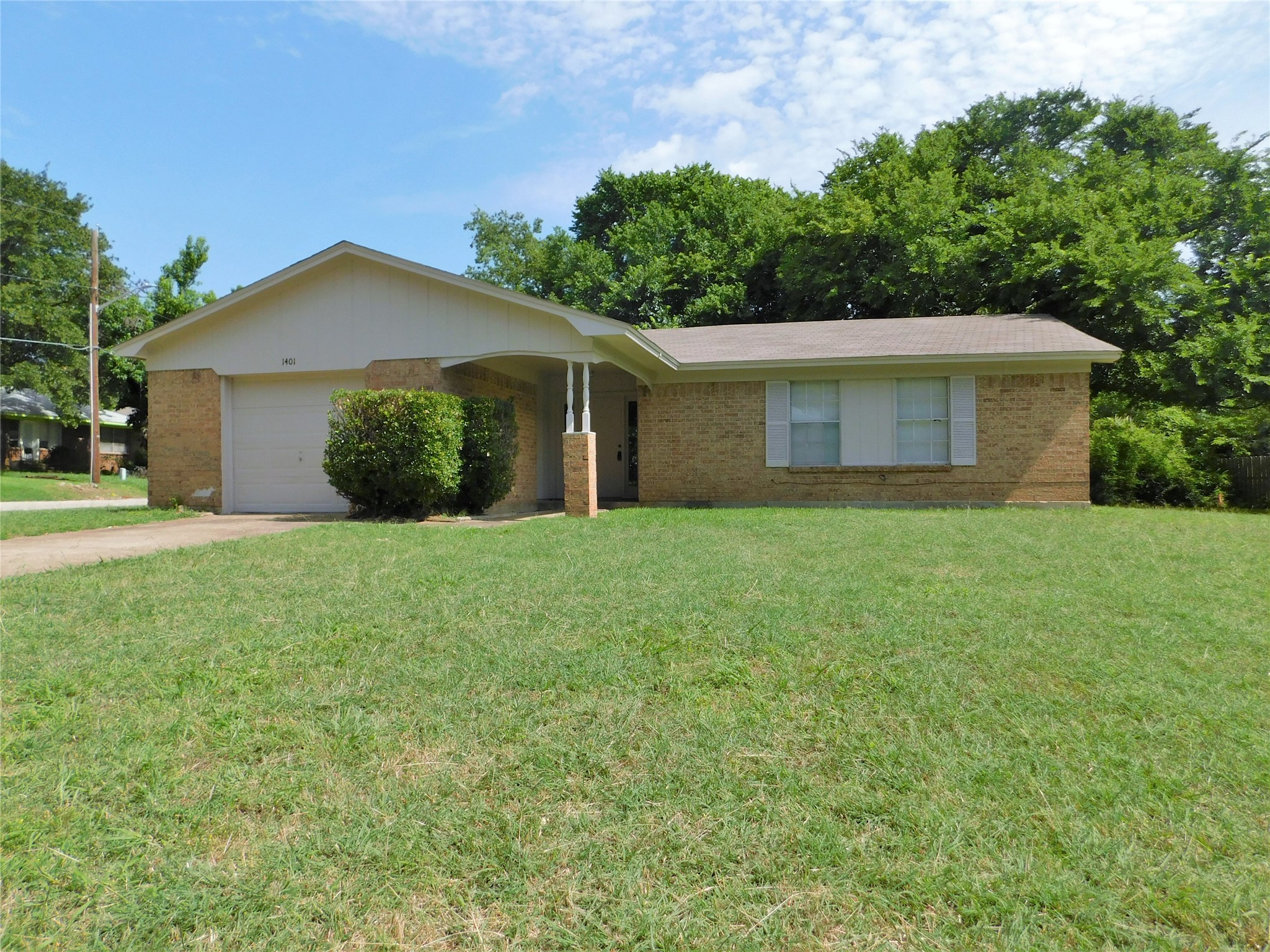 1401 Noble Street Denton TX 76209