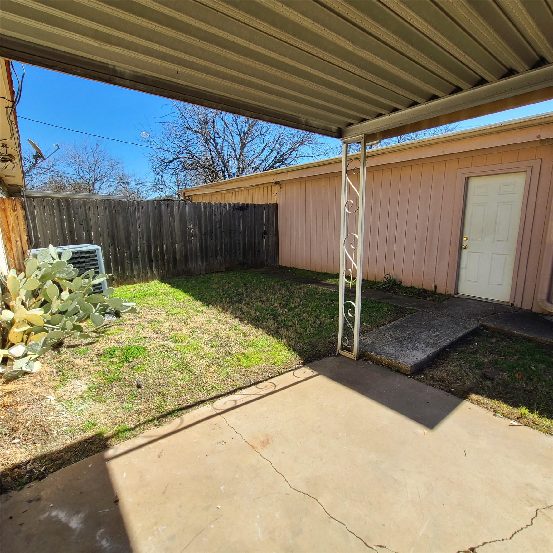 11352 Quail Run Street Dallas TX 75238