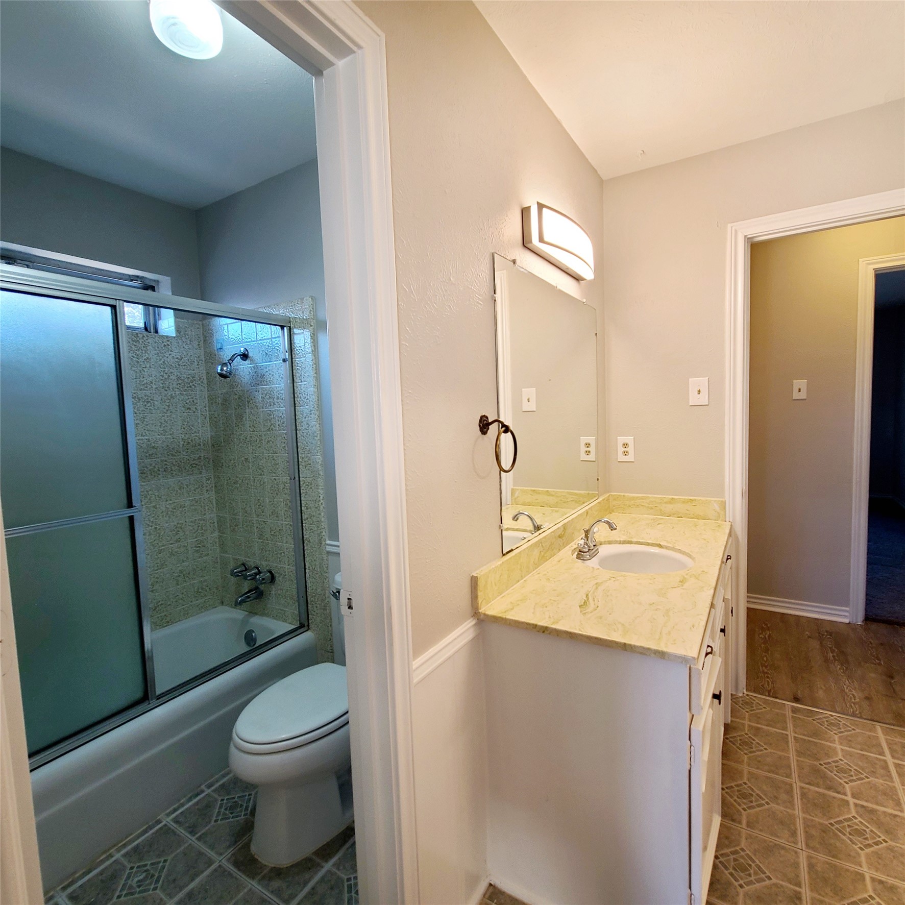 11352 Quail Run Street Dallas TX 75238