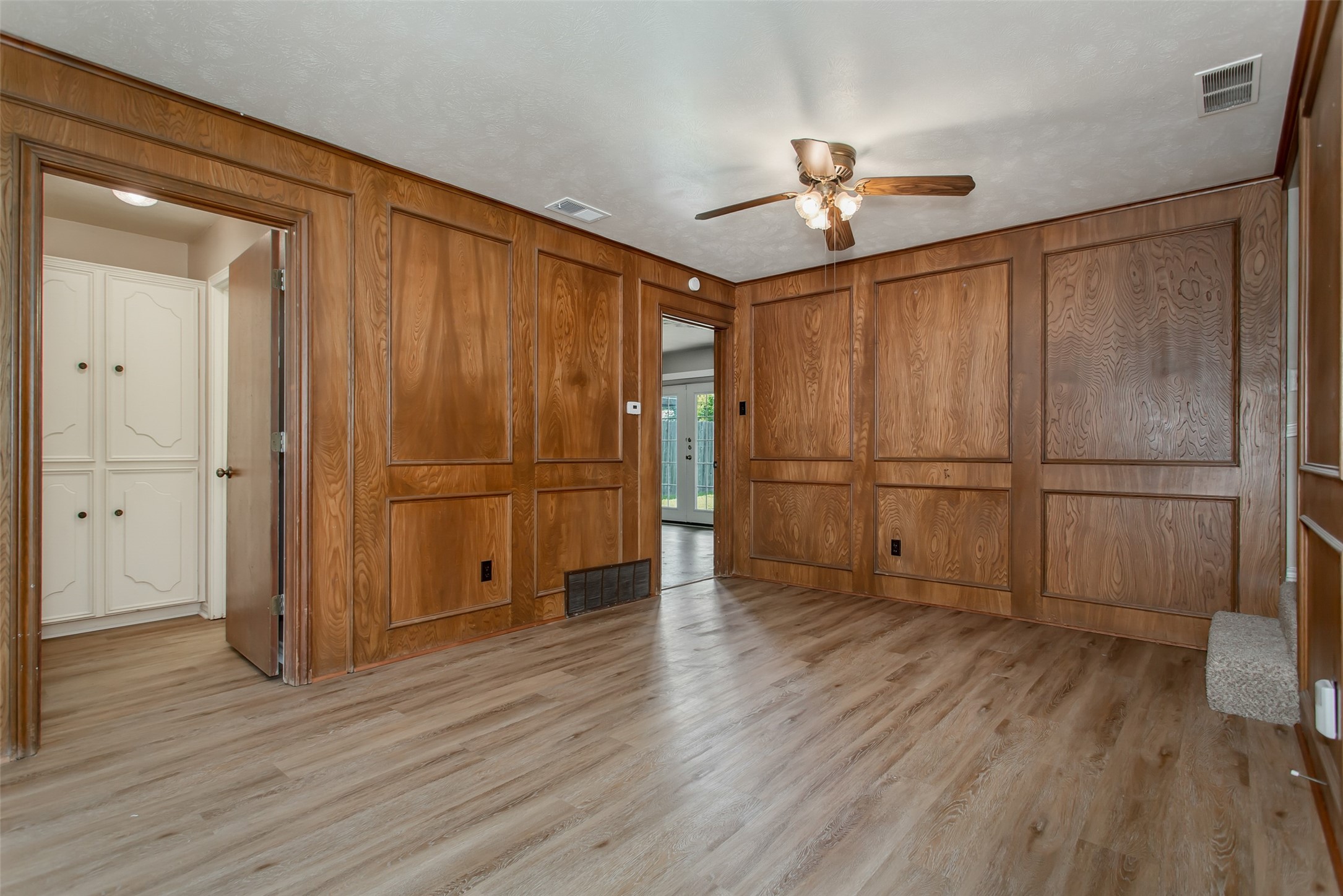 11352 Quail Run Street Dallas TX 75238