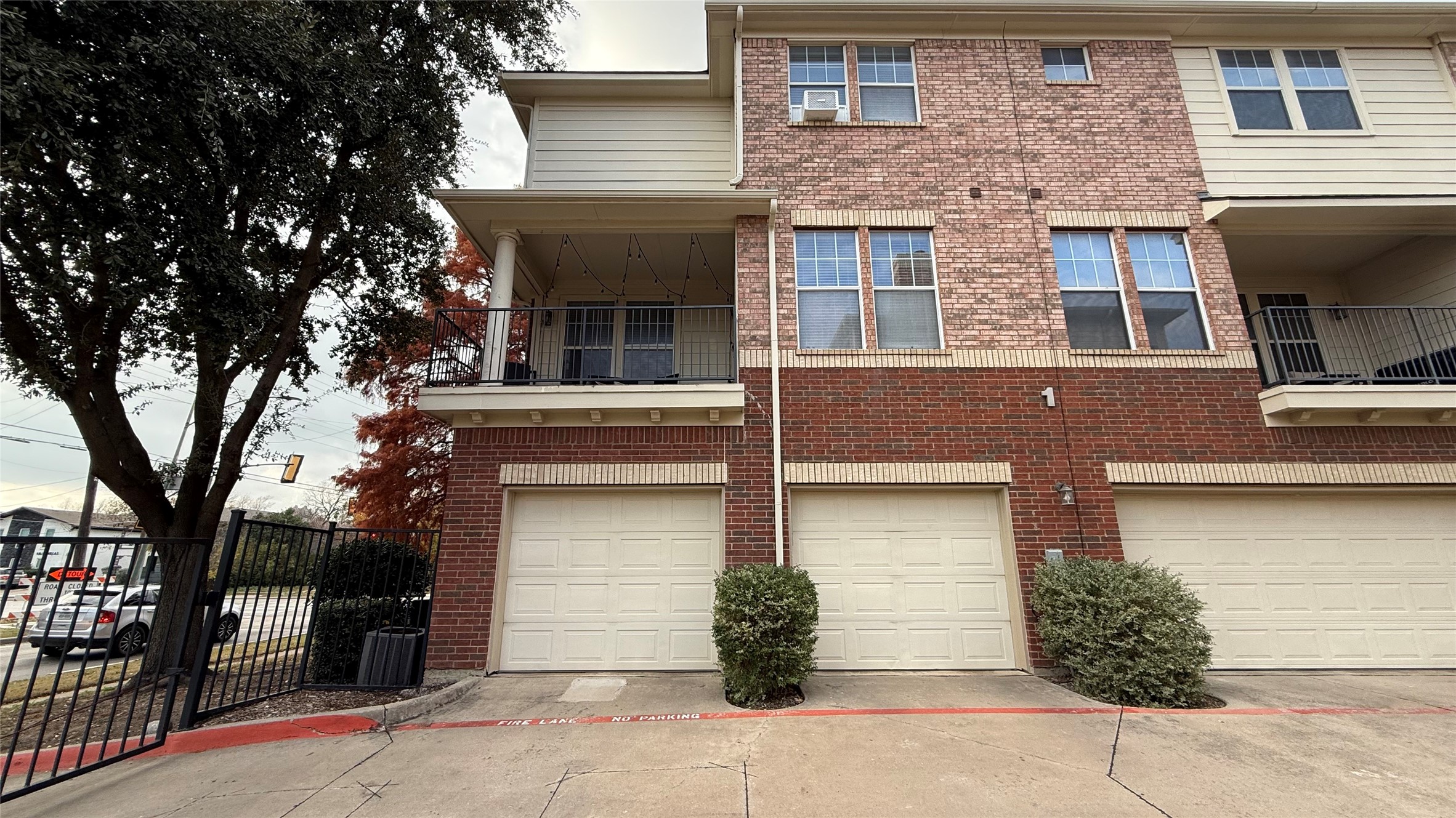 4904 Live Oak Street Dallas TX 75206