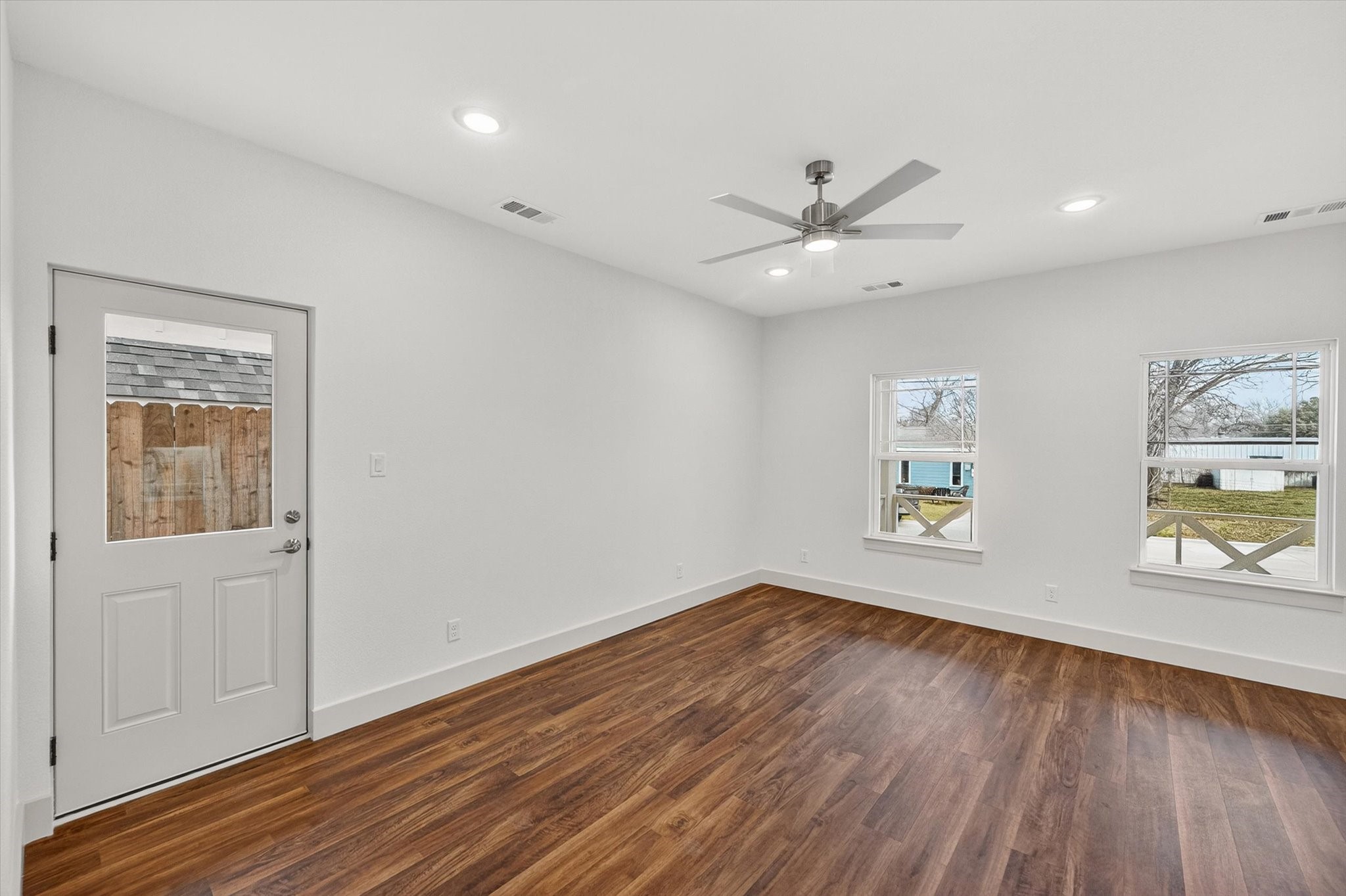 502 E Kimball Street Mansfield TX 76063