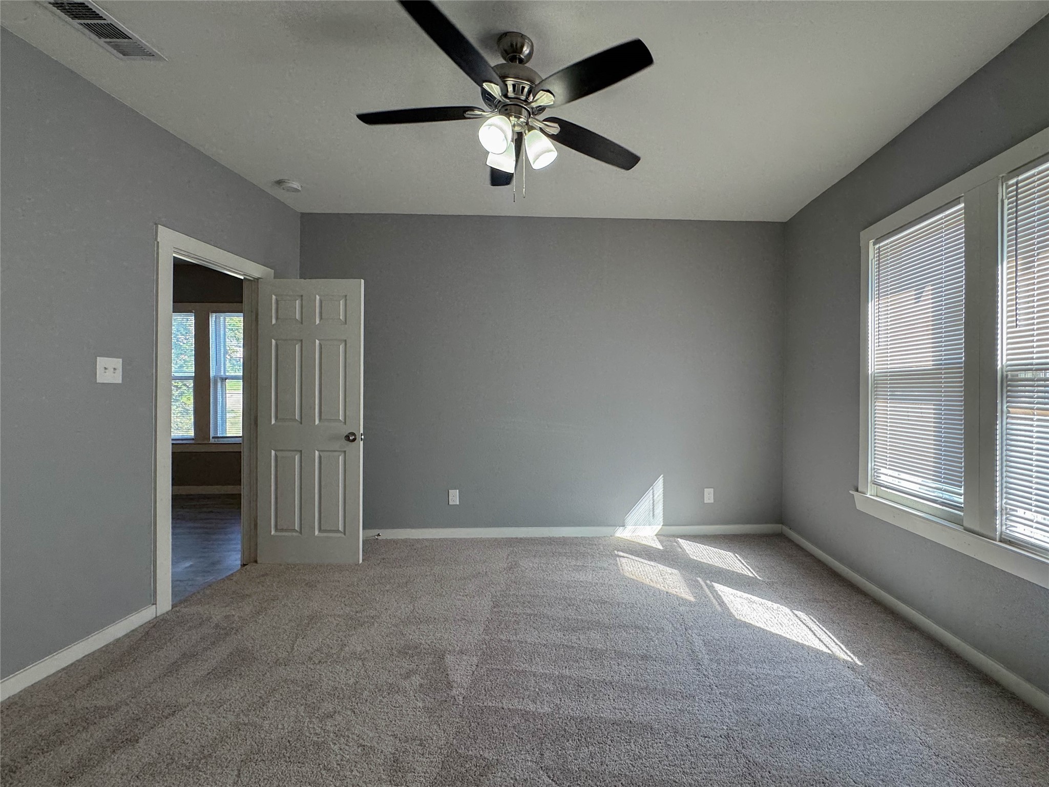 2109 N Elm Street Denton TX 76201