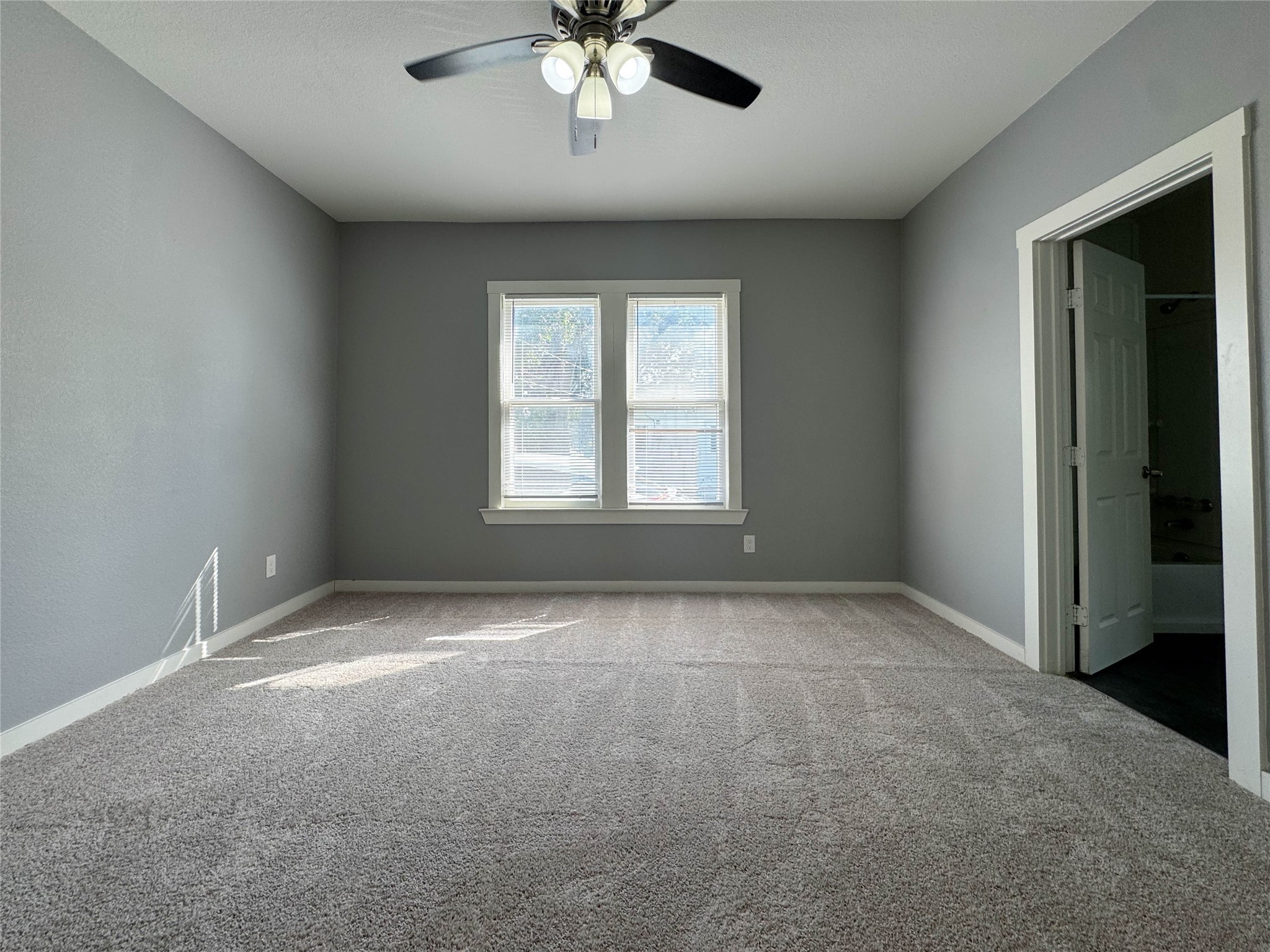 2109 N Elm Street Denton TX 76201