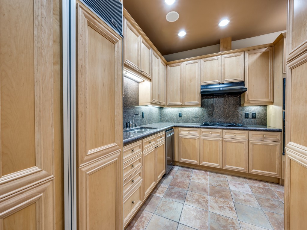 3401 Lee Parkway Dallas TX 75219