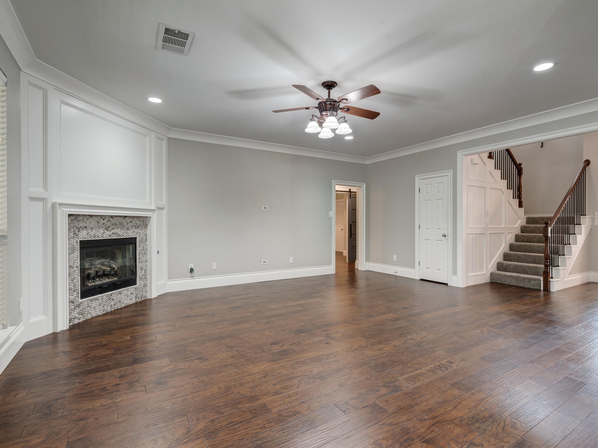 708 Lonesome Dove Trail Hurst TX 76054