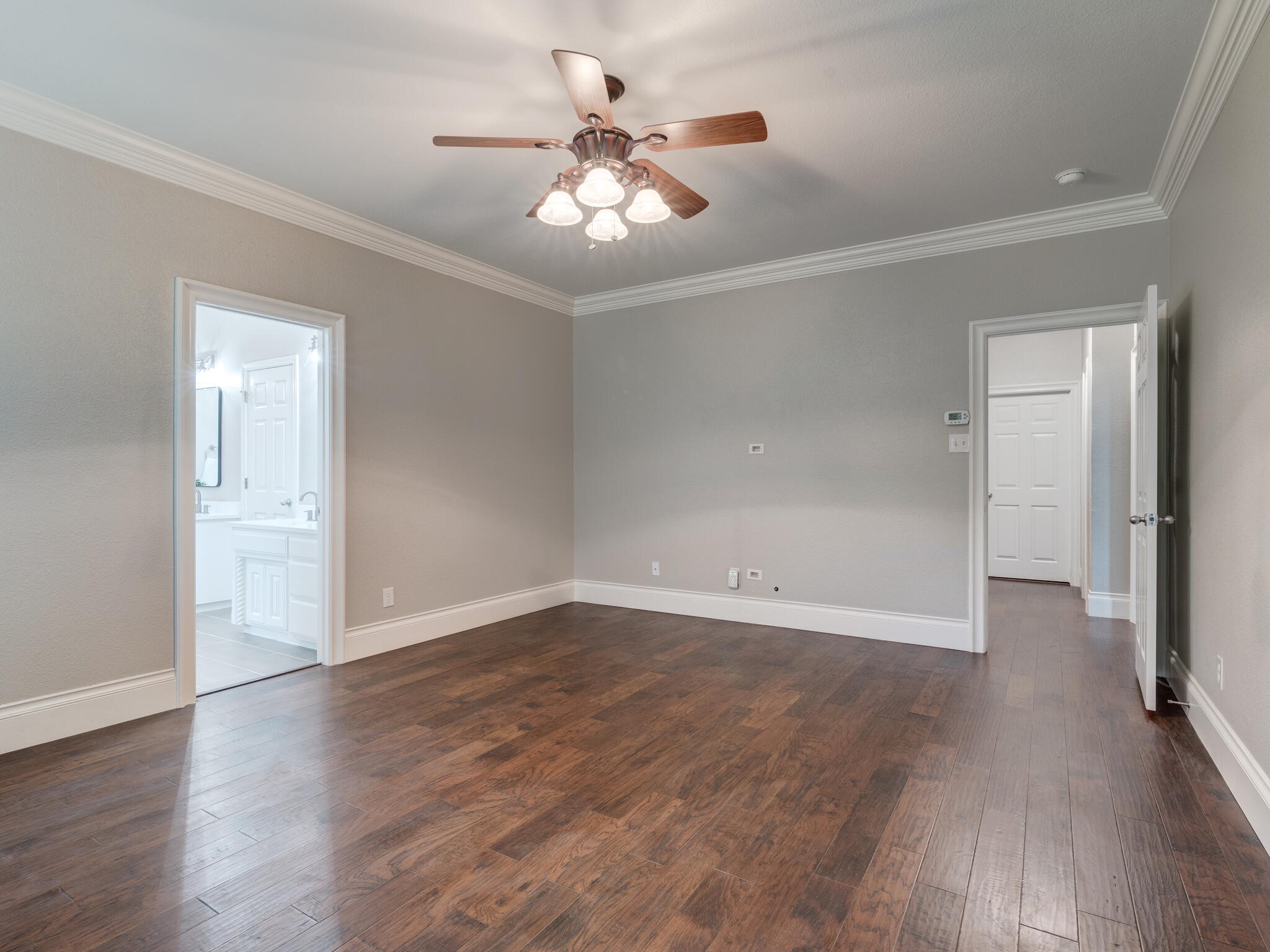 708 Lonesome Dove Trail Hurst TX 76054