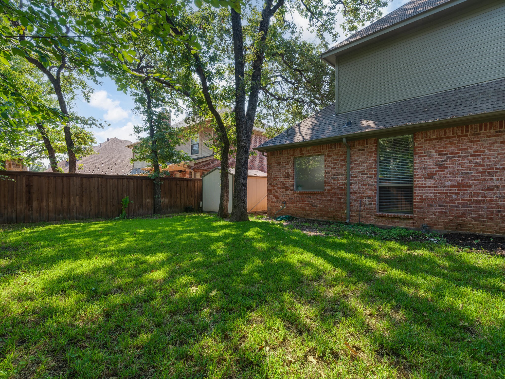708 Lonesome Dove Trail Hurst TX 76054