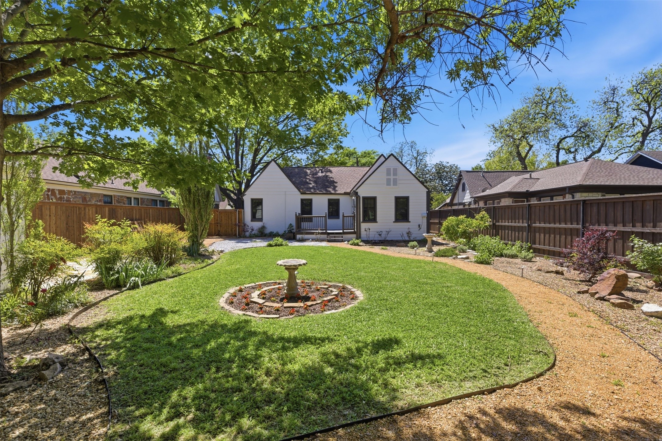 5310 Bradford Drive Dallas TX 75235