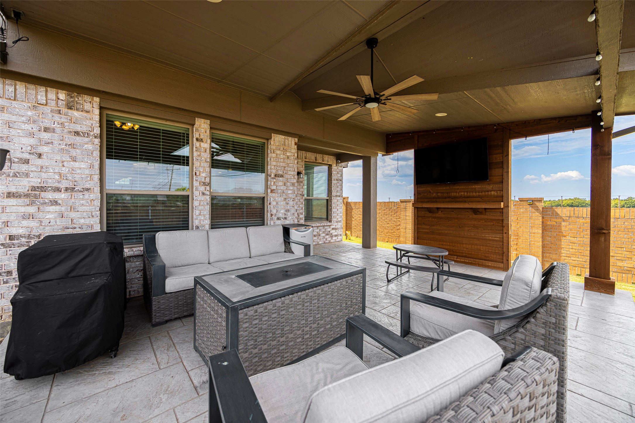 532 Thompson Van Alstyne TX 75495