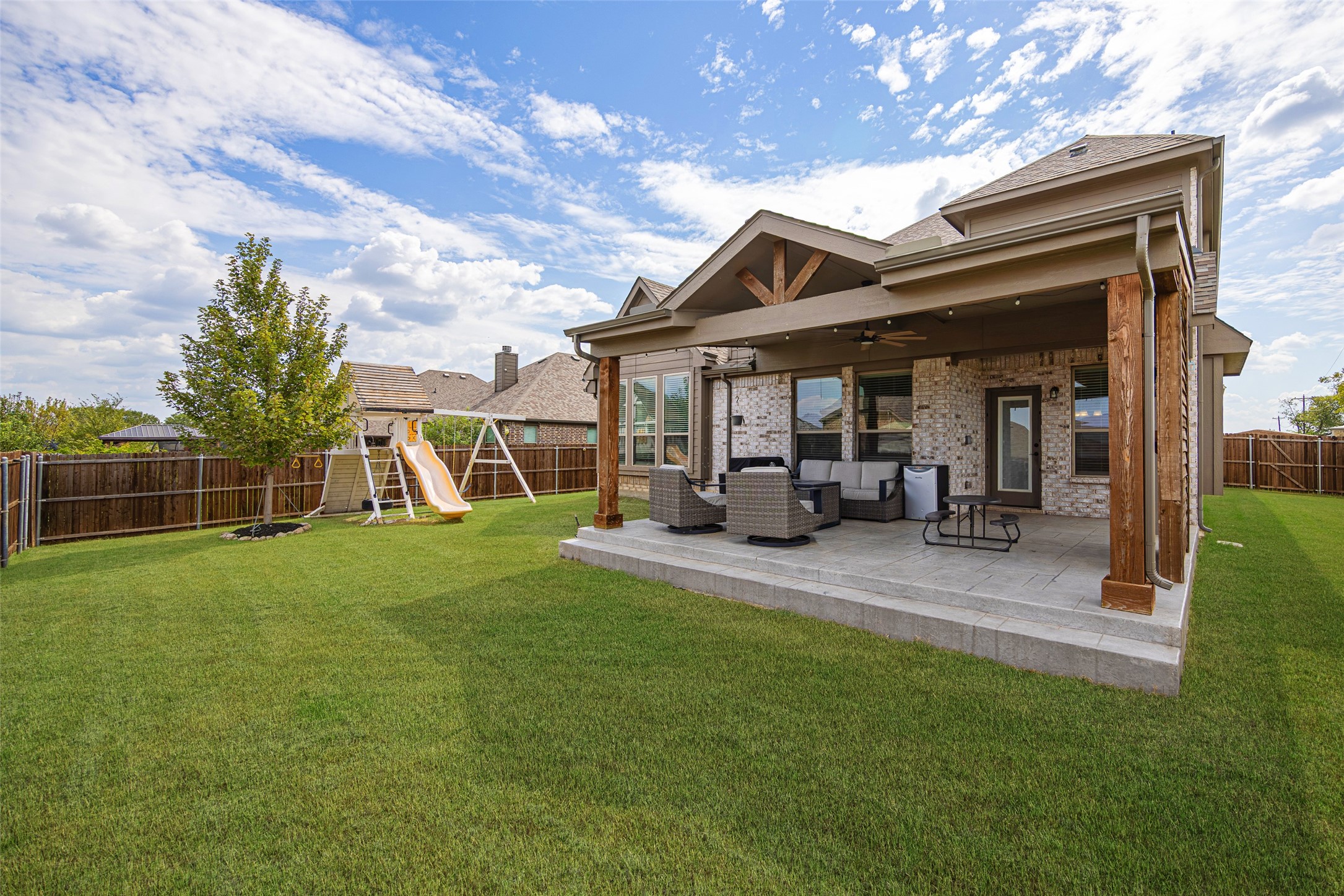 532 Thompson Van Alstyne TX 75495