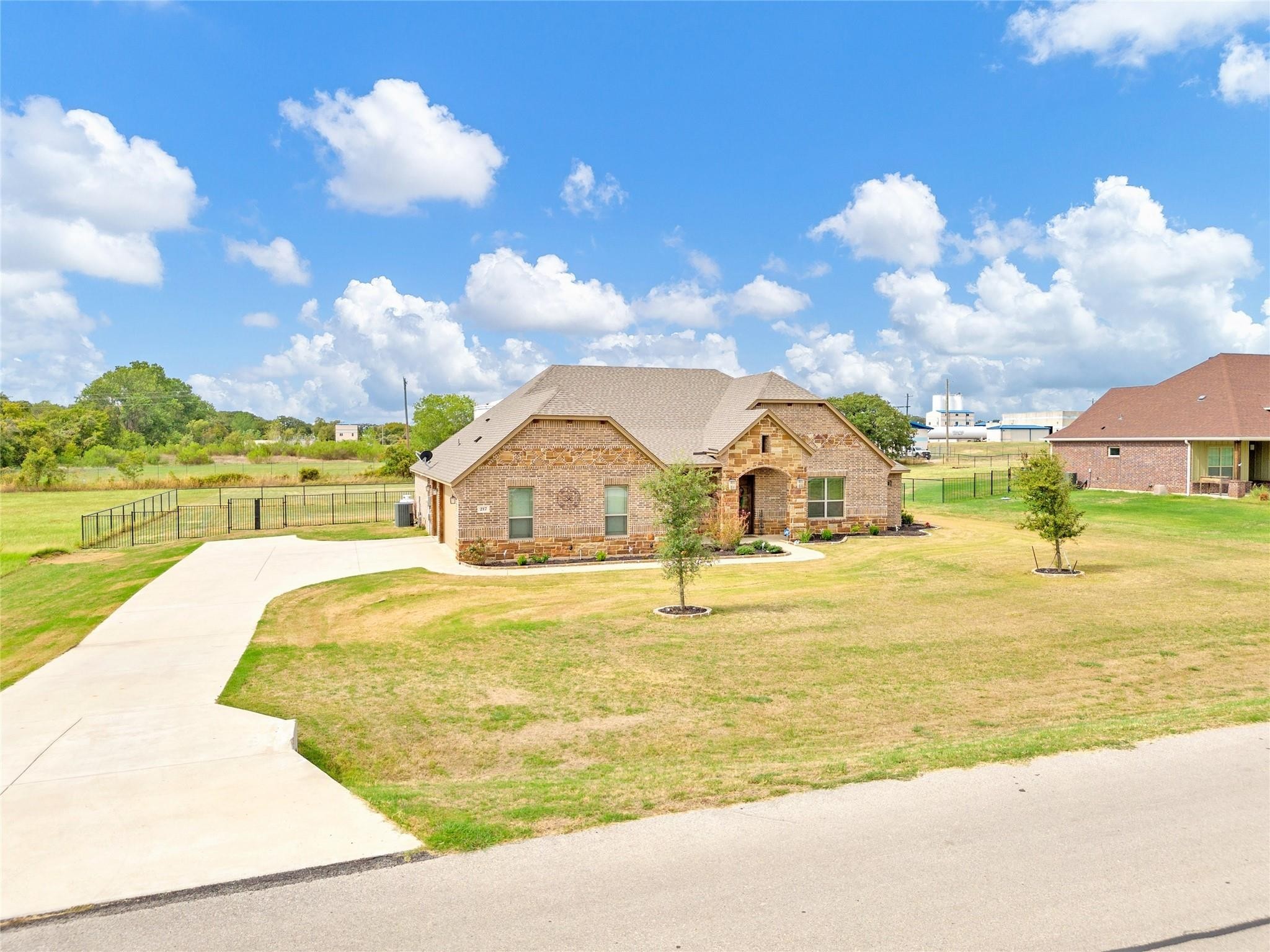 217 Maverick Court Granbury TX 76049