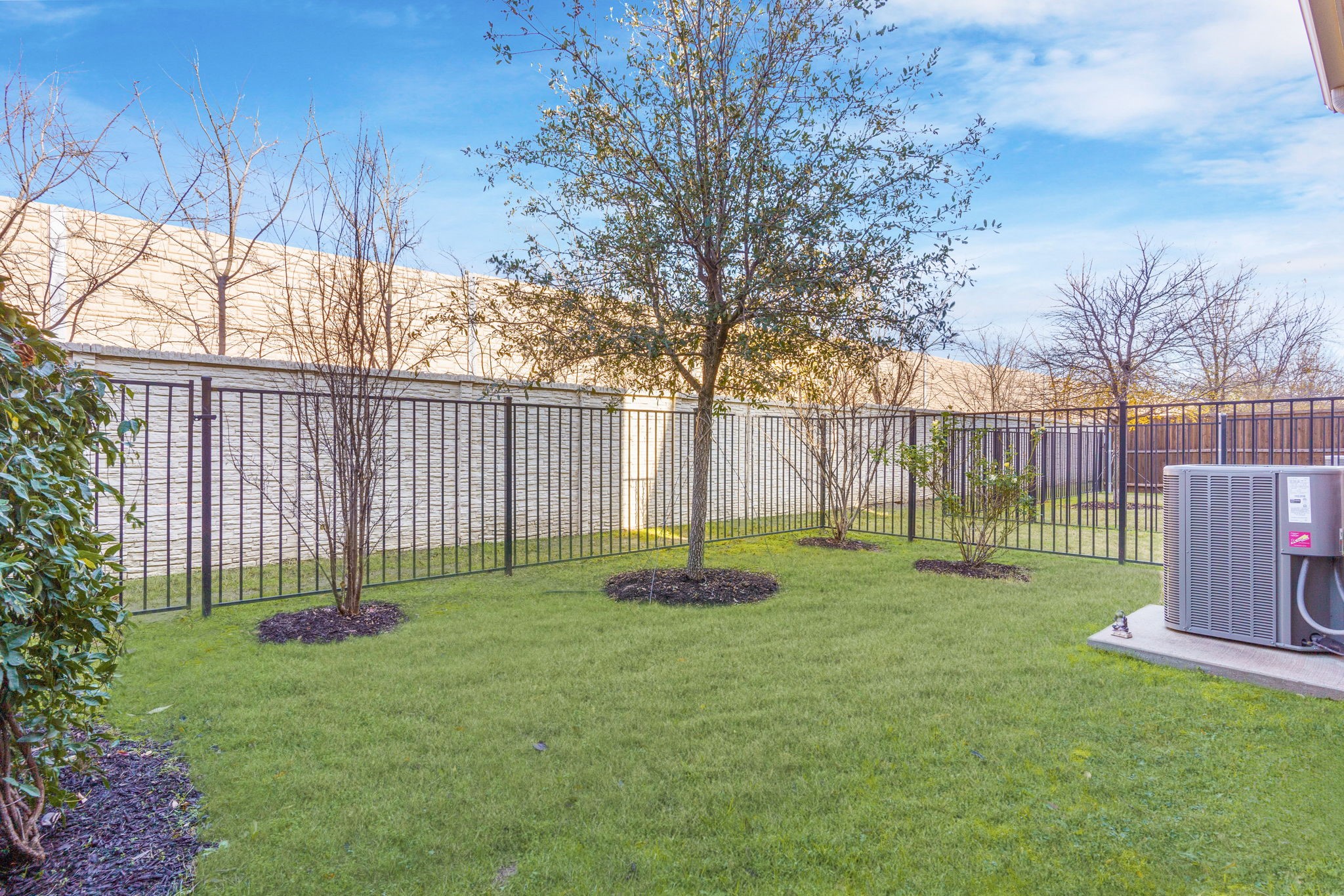 8137 Snapdragon Way Dallas TX 75252