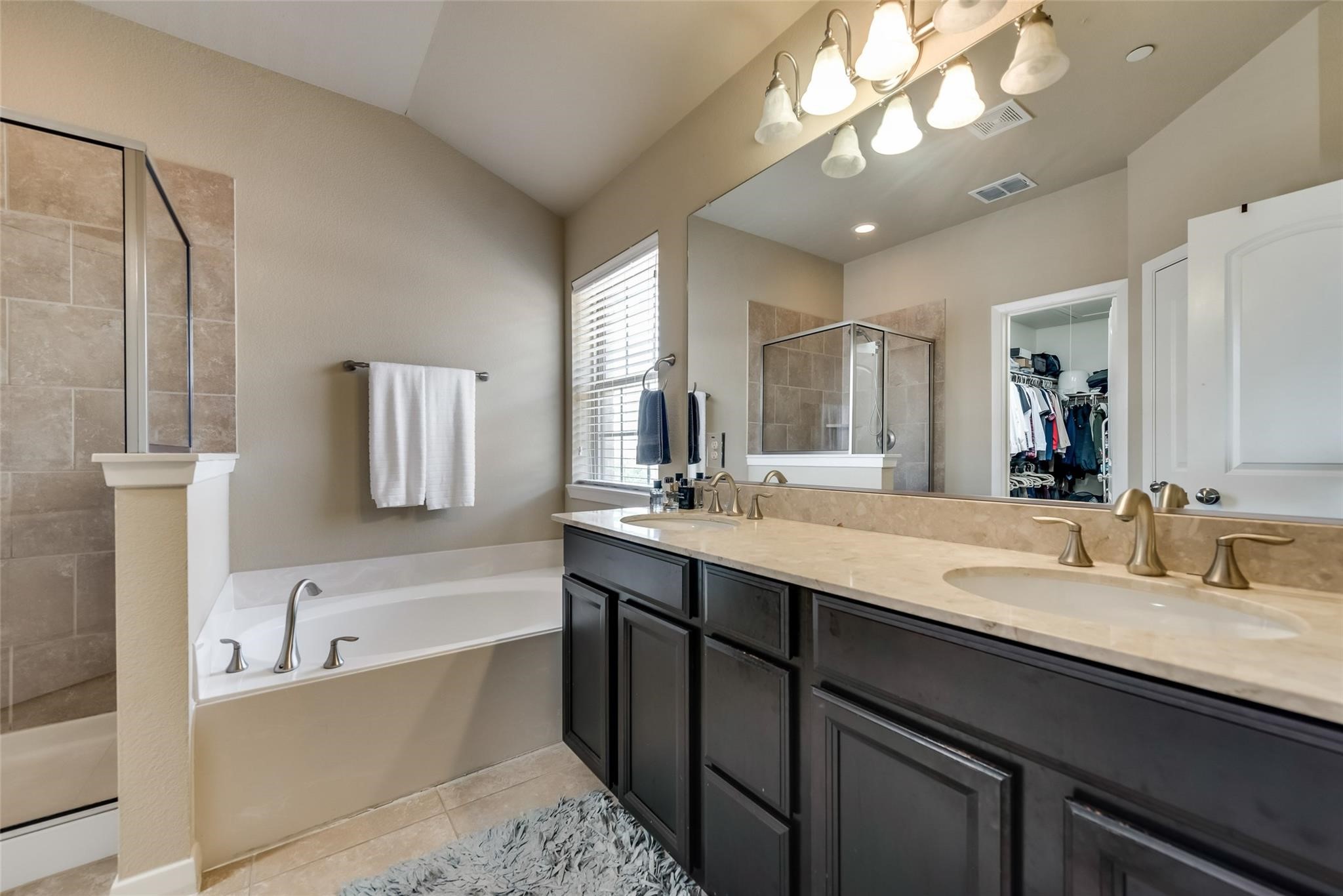 3943 Asbury Lane Addison TX 75001