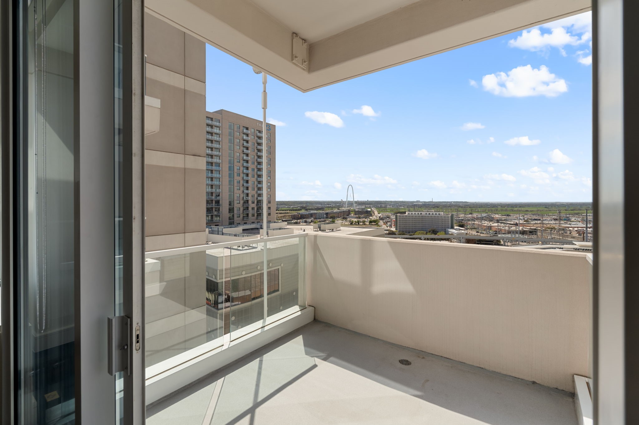 2408 Victory Park Lane Dallas TX 75219