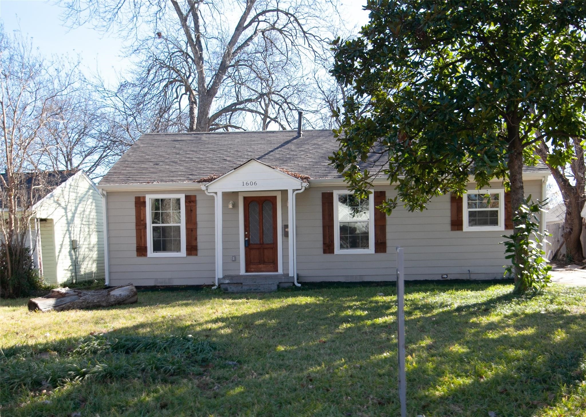 1606 Davis Boulevard Garland TX 75042