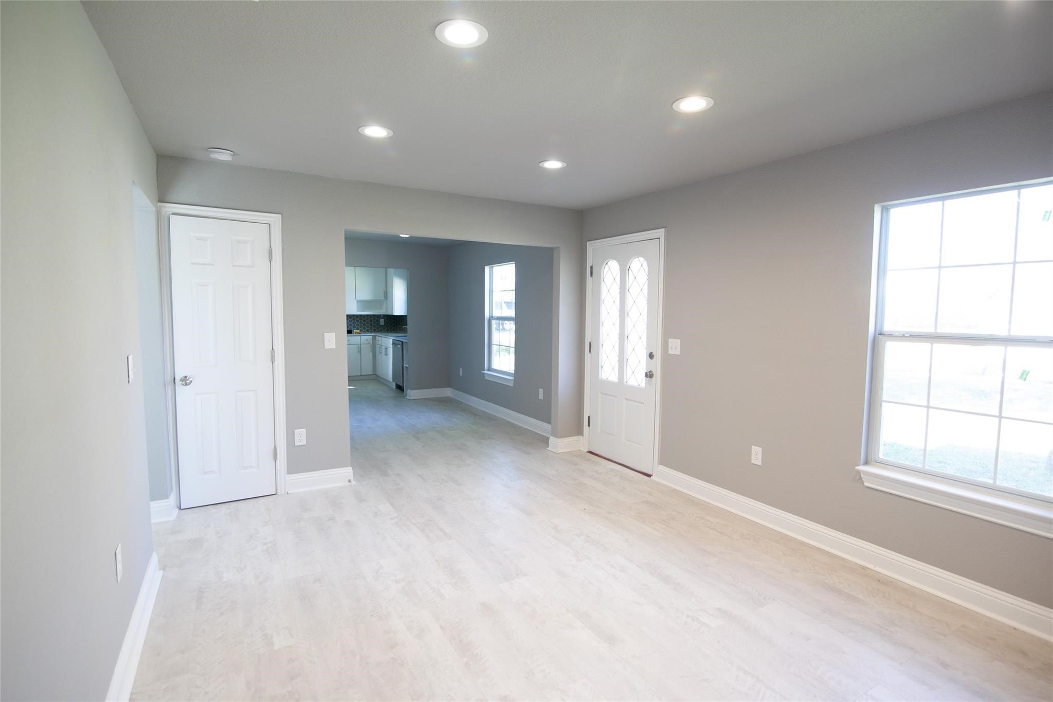 1606 Davis Boulevard Garland TX 75042