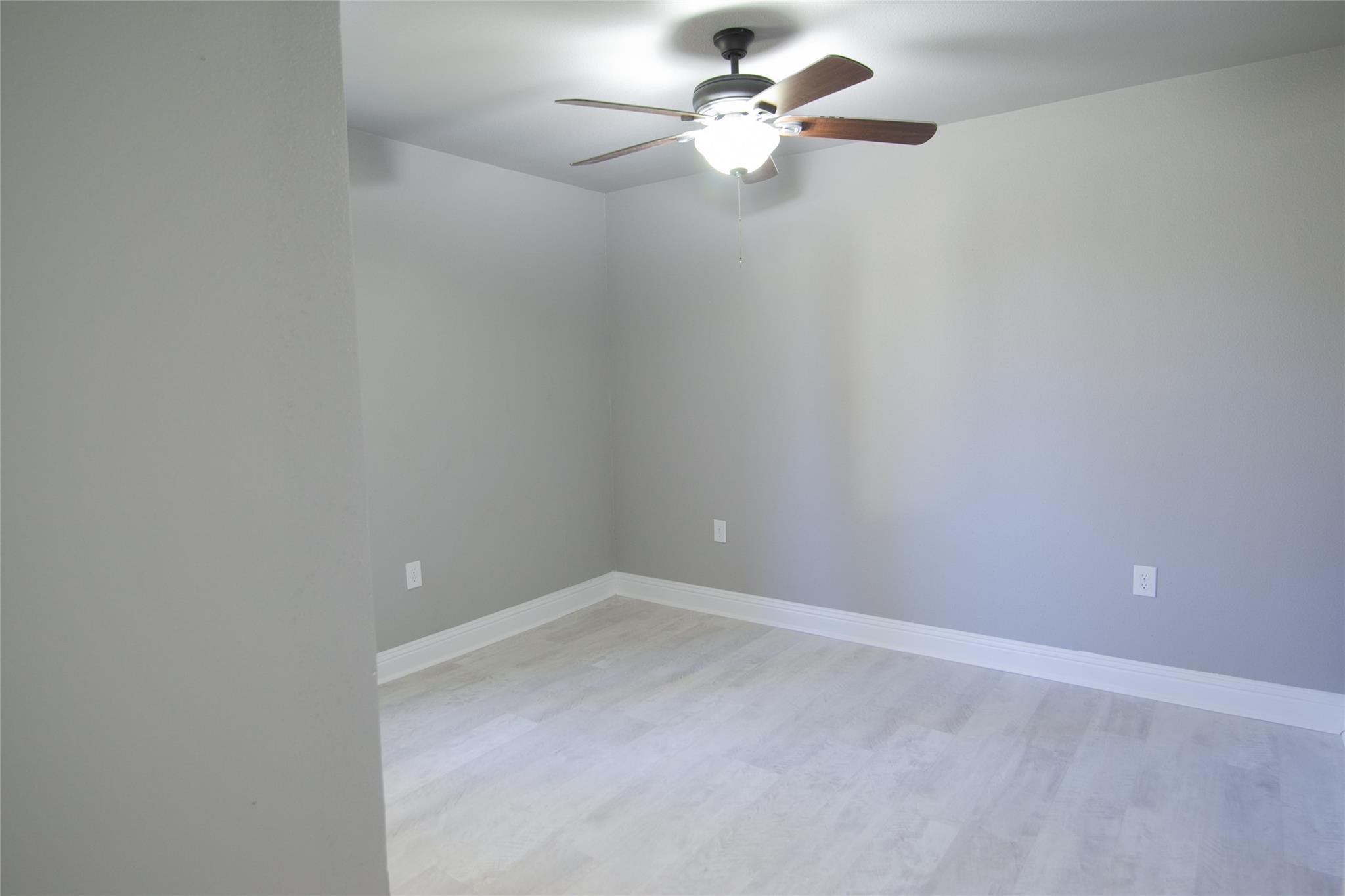 1606 Davis Boulevard Garland TX 75042