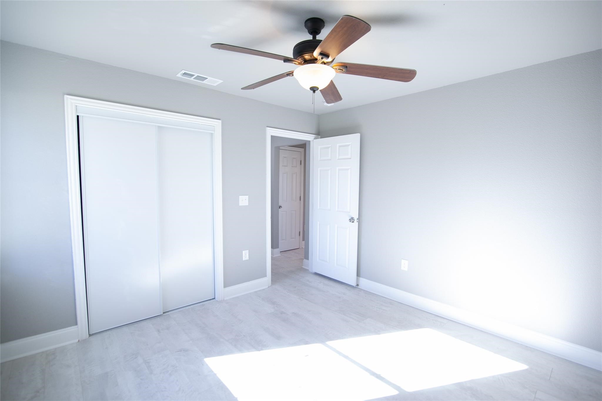 1606 Davis Boulevard Garland TX 75042