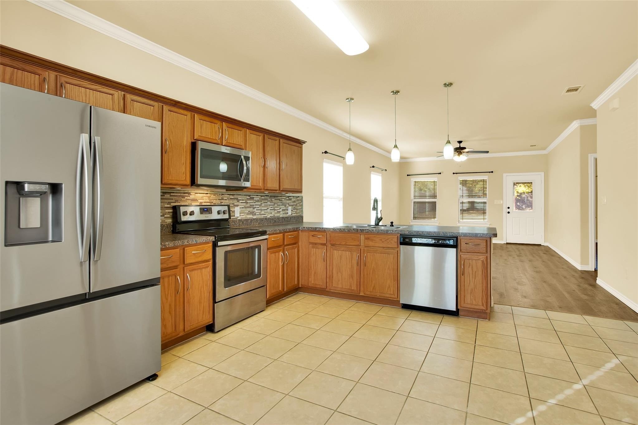 4813 Pinnacle Place Denison TX 75021