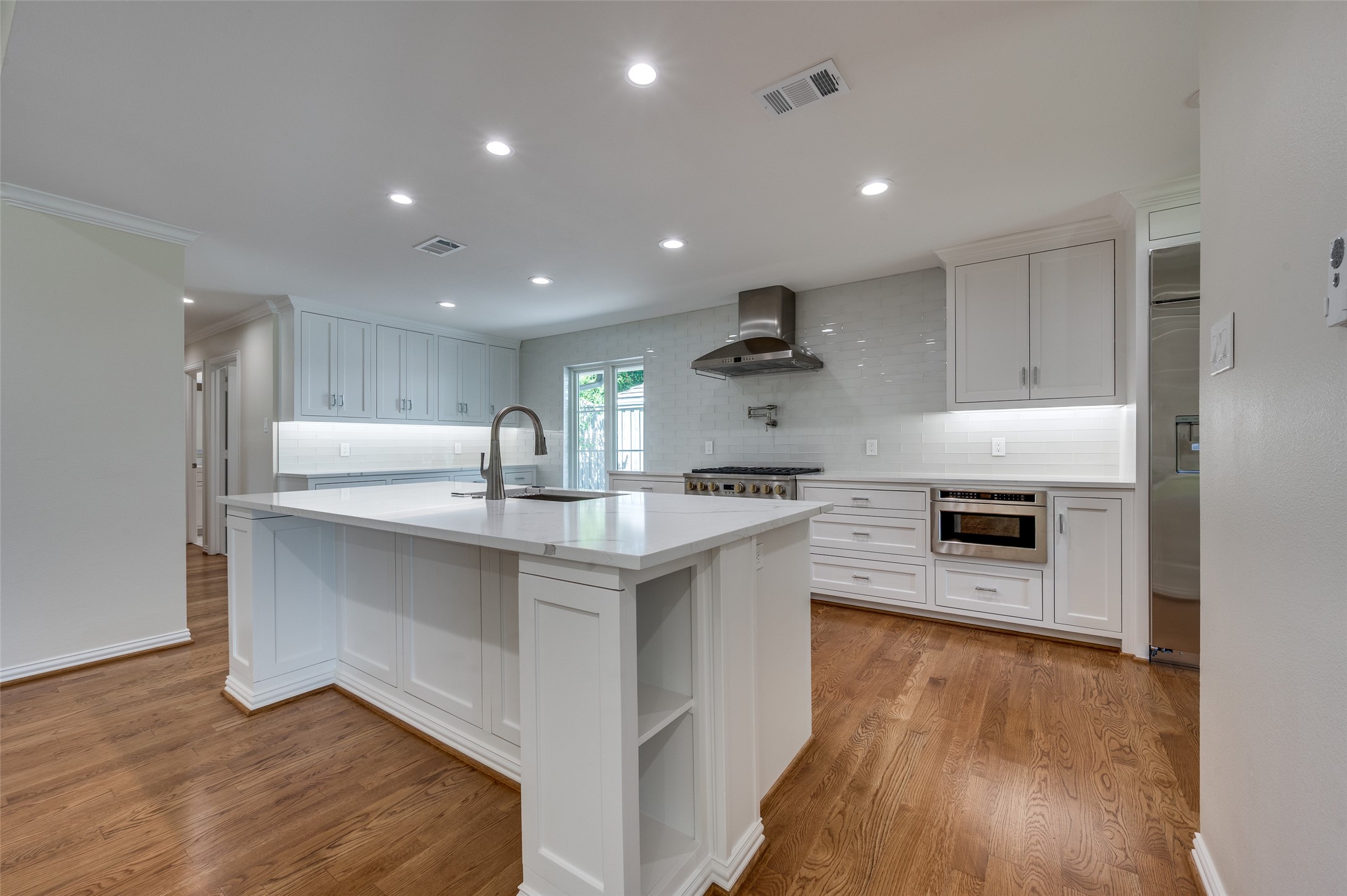 7154 Stonetrail Dallas TX 75230