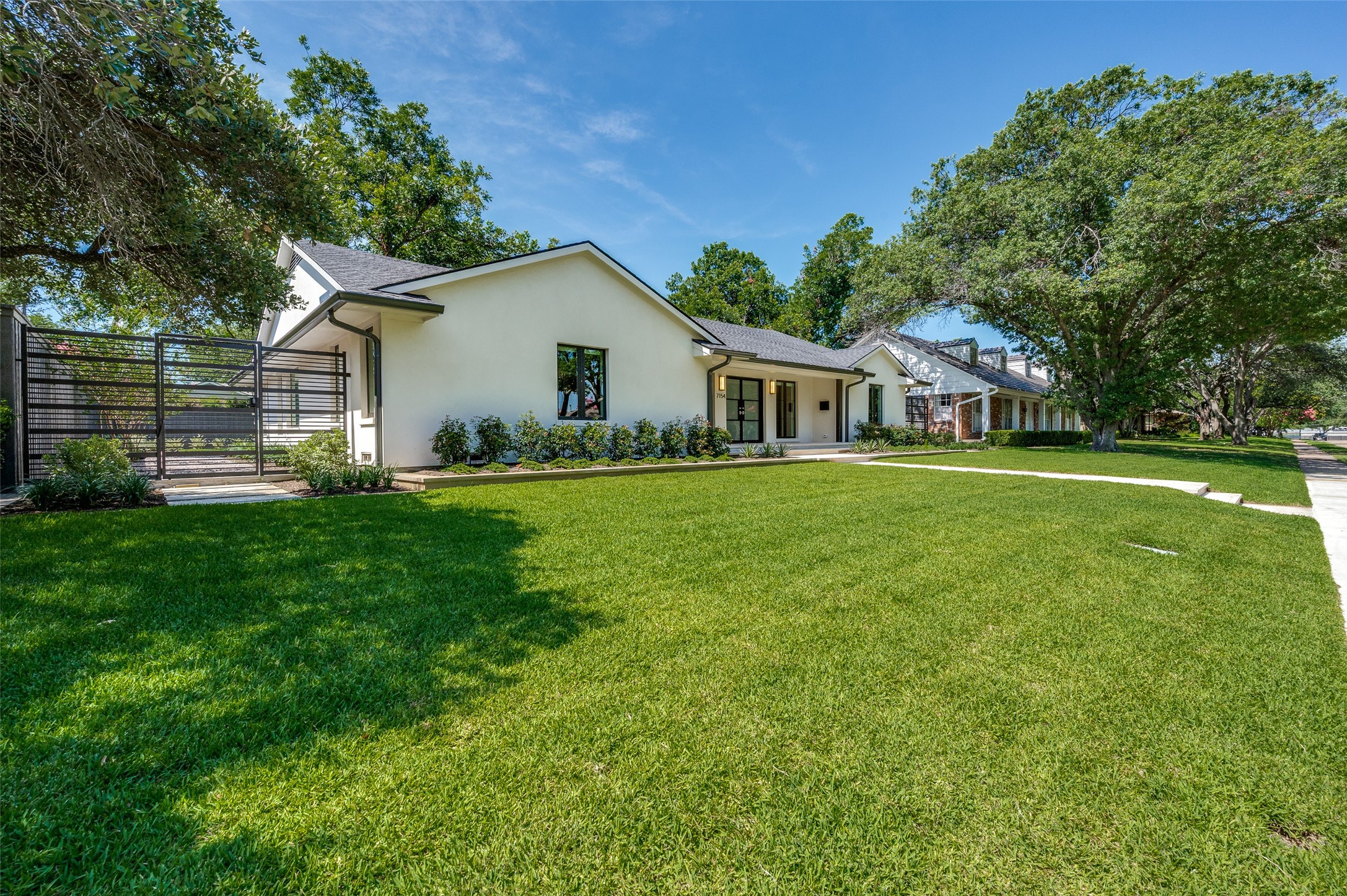 7154 Stonetrail Dallas TX 75230