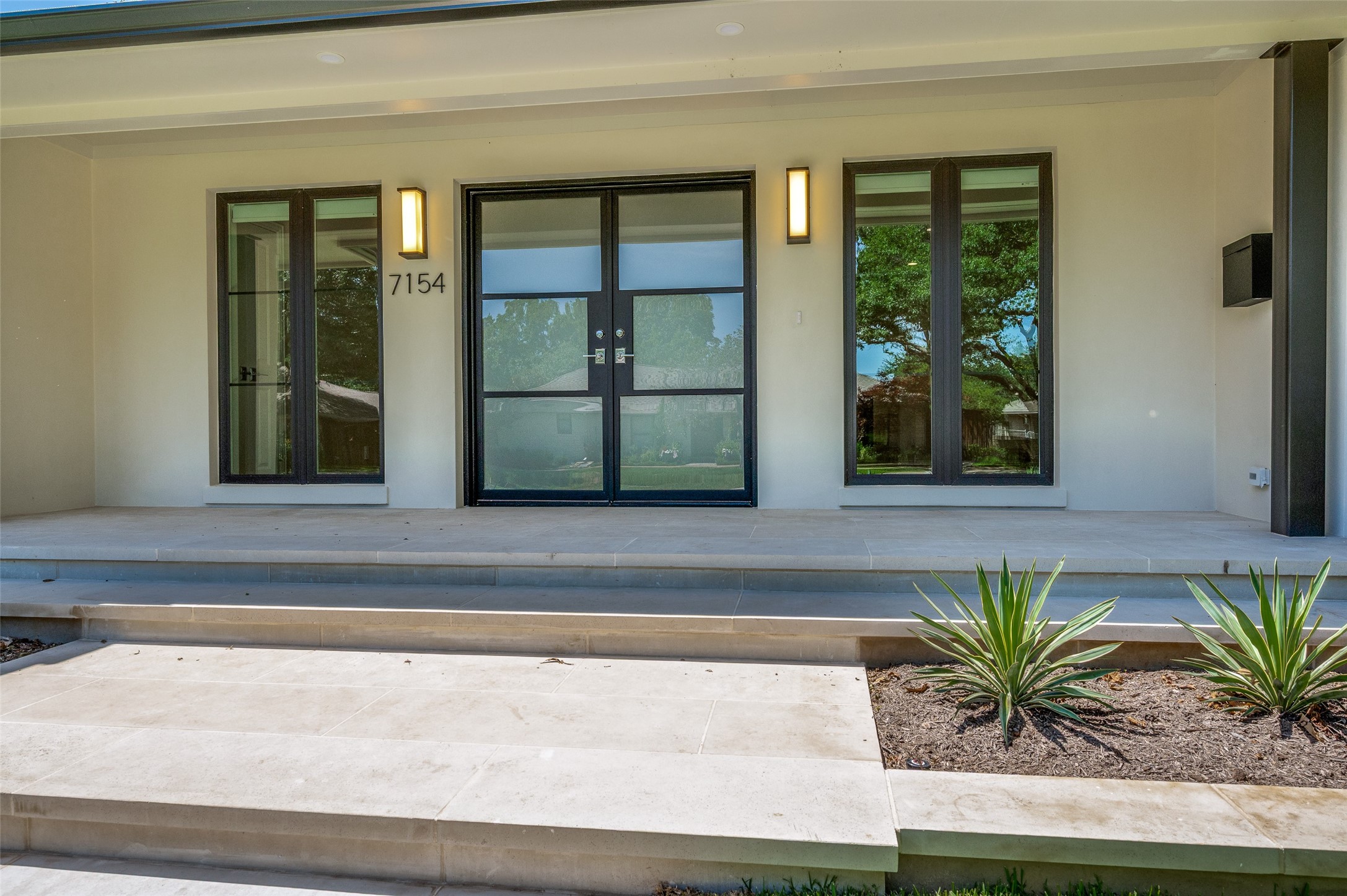 7154 Stonetrail Dallas TX 75230