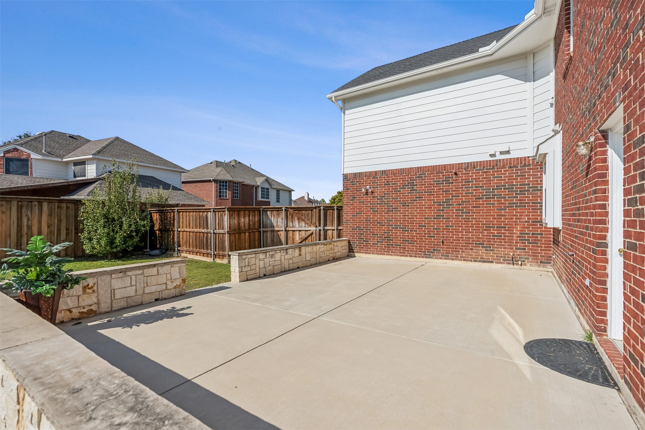 1501 Ector Drive Carrollton TX 75010