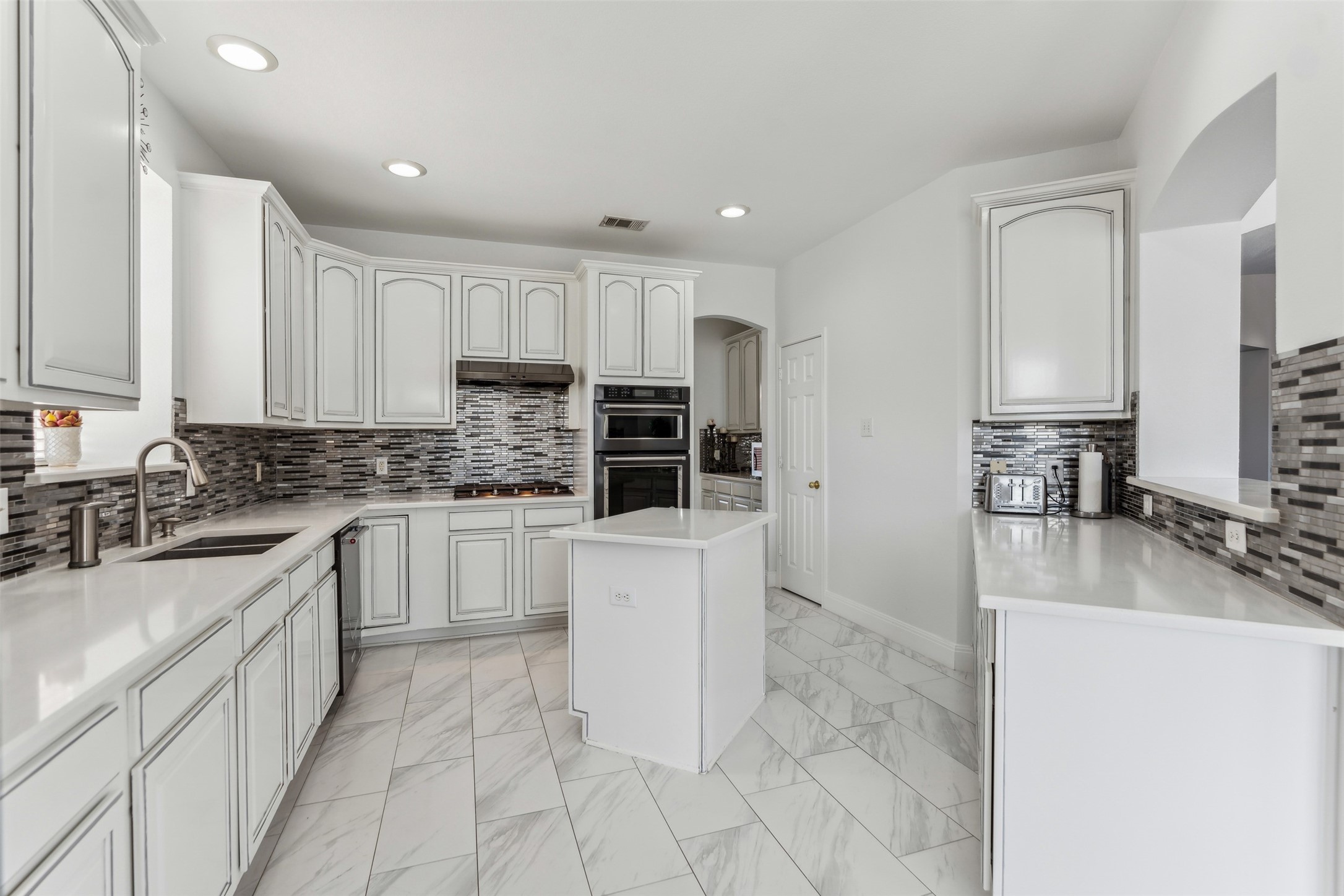 1501 Ector Drive Carrollton TX 75010