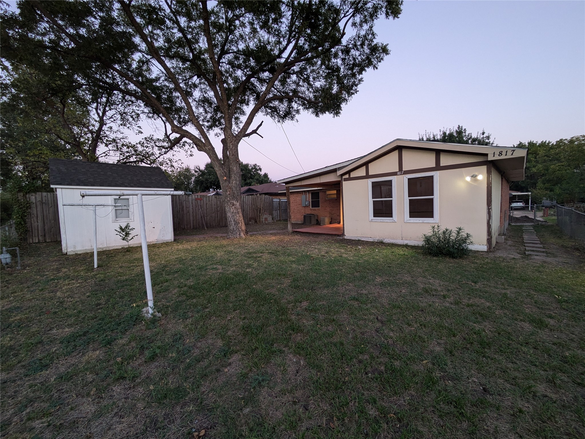 1817 Belmont Street Mesquite TX 75149