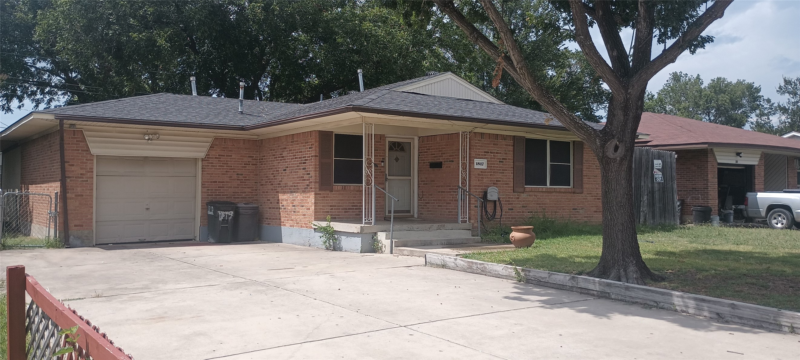 1817 Belmont Street Mesquite TX 75149
