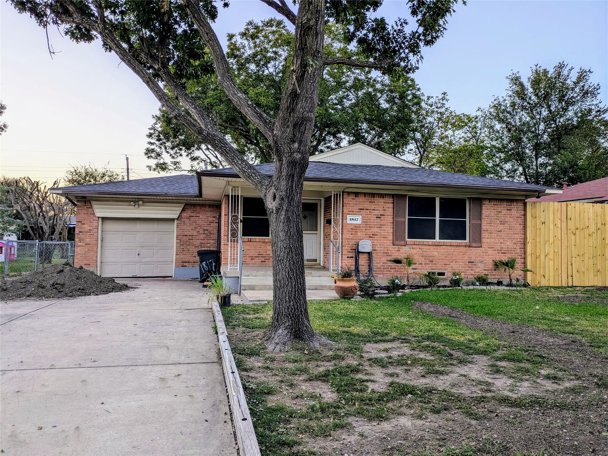 1817 Belmont Street Mesquite TX 75149
