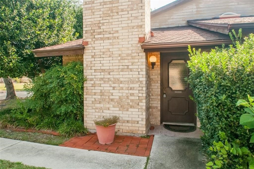 1112 Kathy Lane Lewisville TX 75067