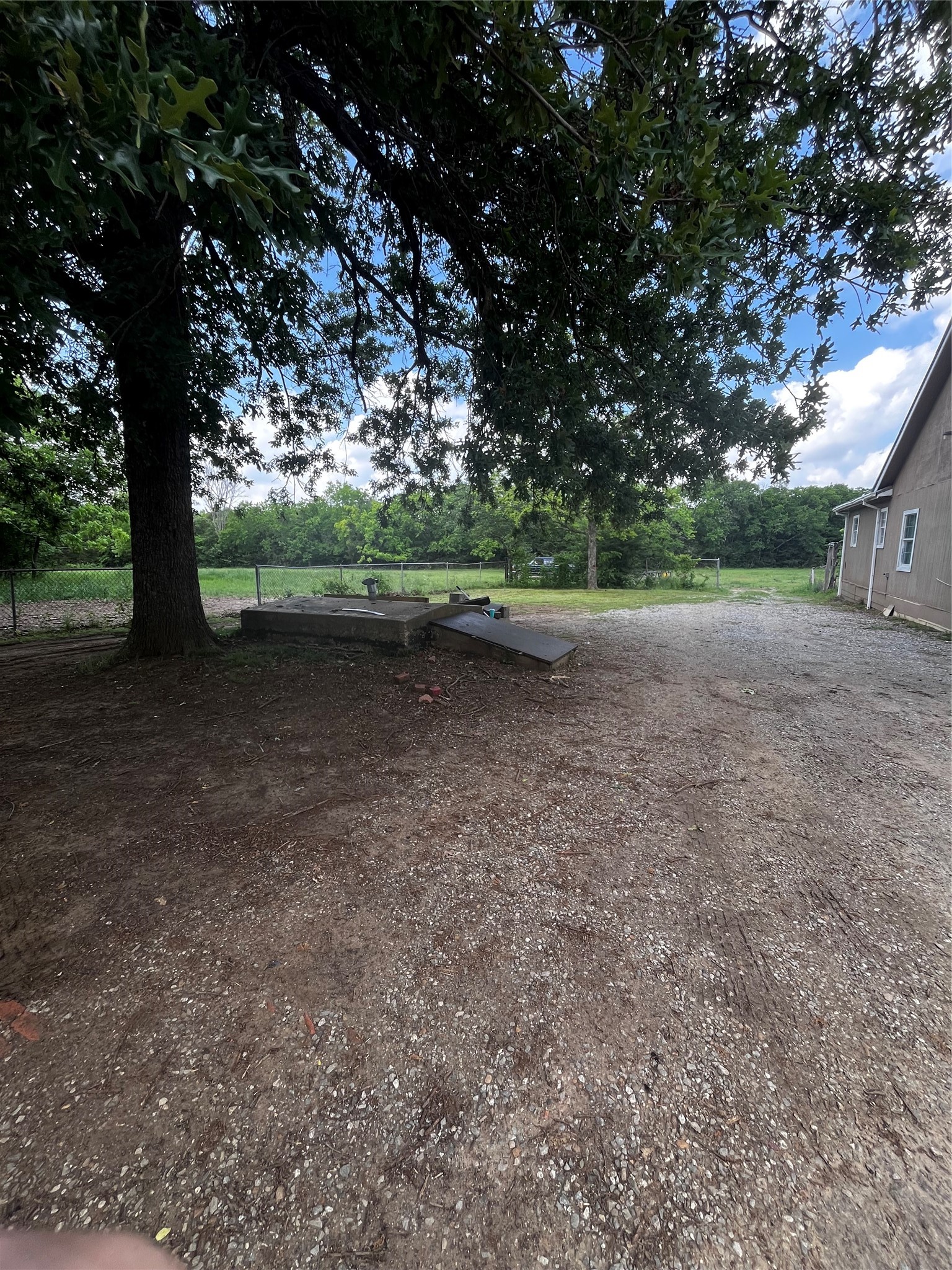 210 Kean Ladonia TX 75449