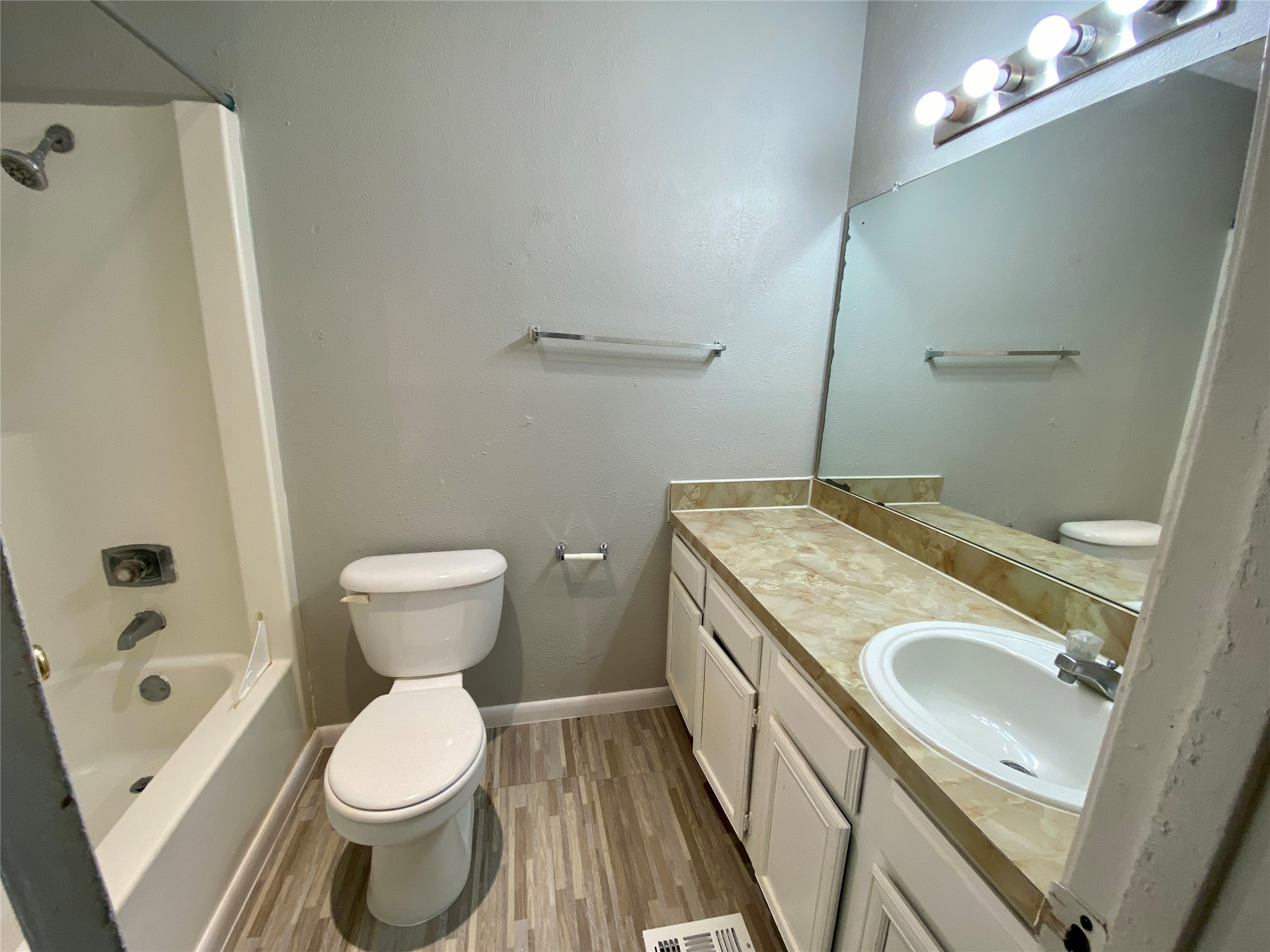 9696 Walnut Street Dallas TX 75243