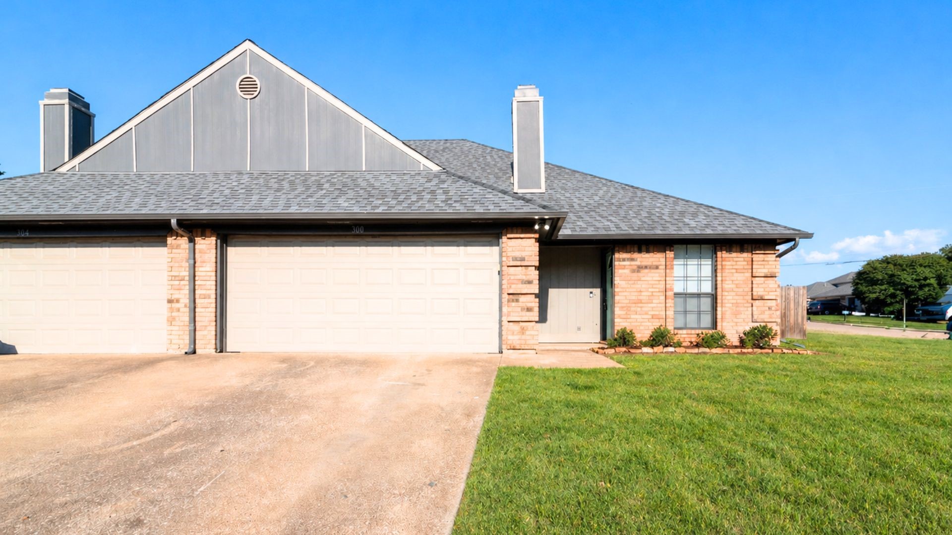 304 Moore Creek Road Hurst TX 76053