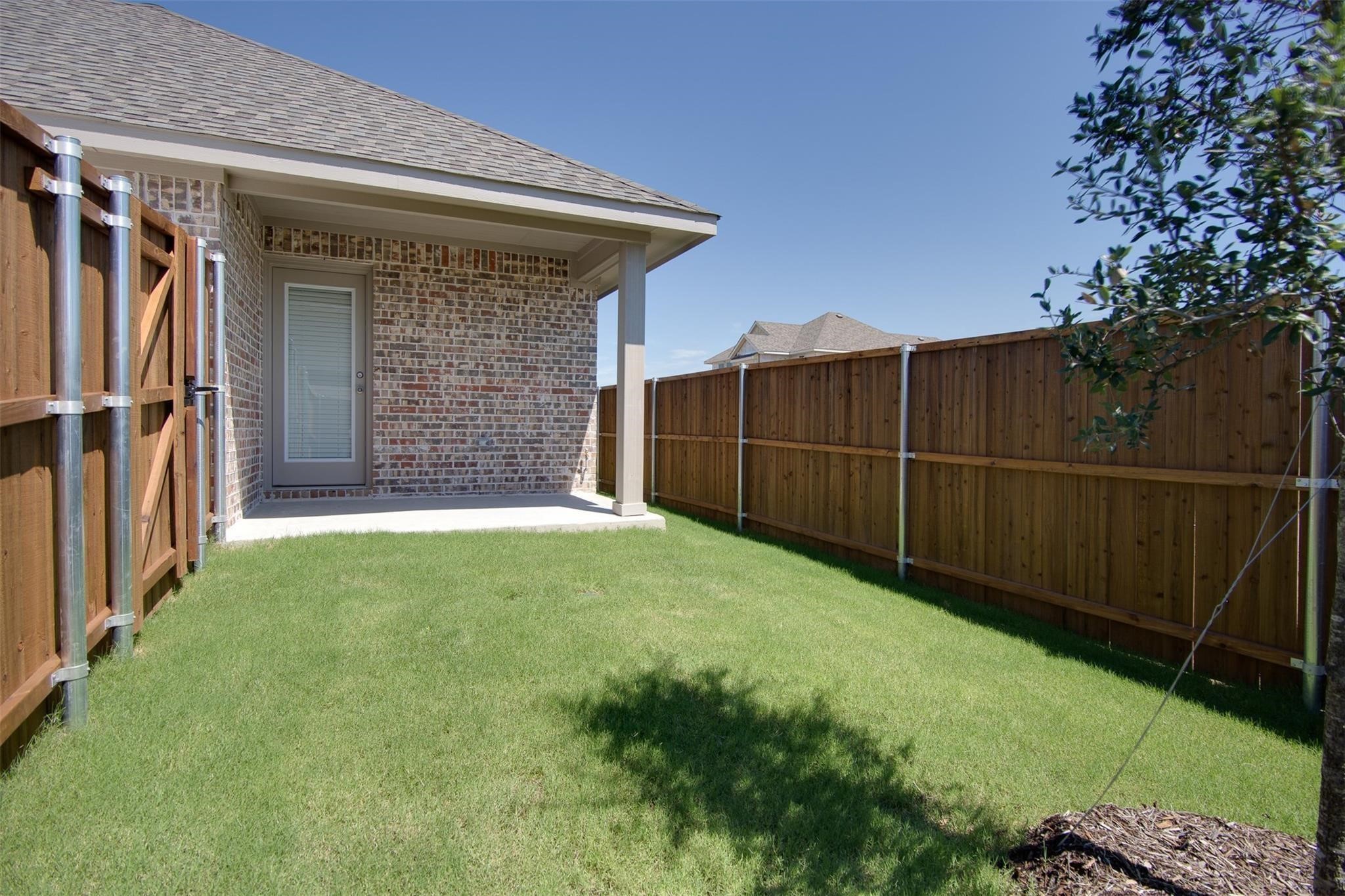 12376 Iveson Drive Fort Worth TX 76052