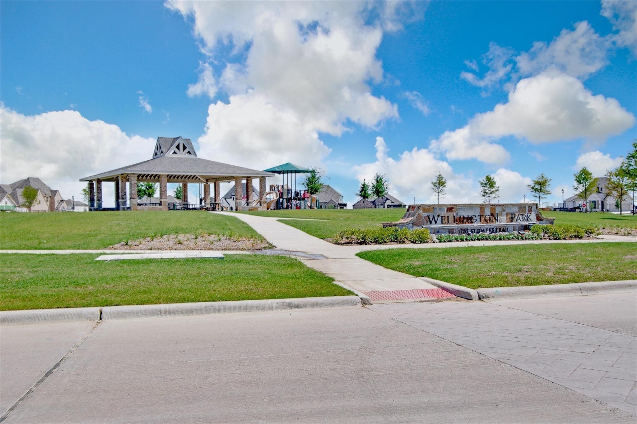 12376 Iveson Drive Fort Worth TX 76052